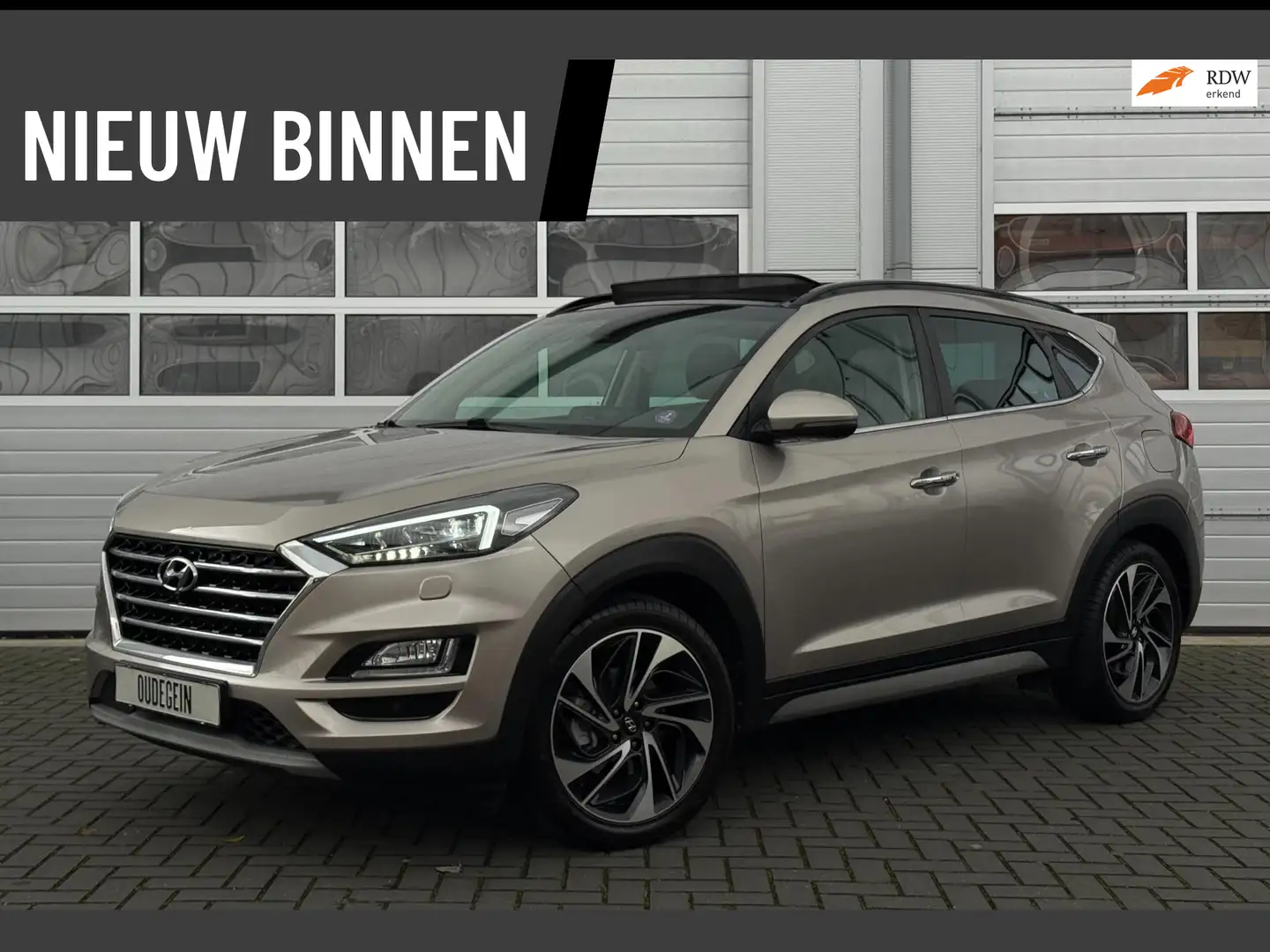 Hyundai TUCSON 1.6 T-GDI PREMIUM / TREKHAAK / CARPLAY / PANO / 36 Beige - 1