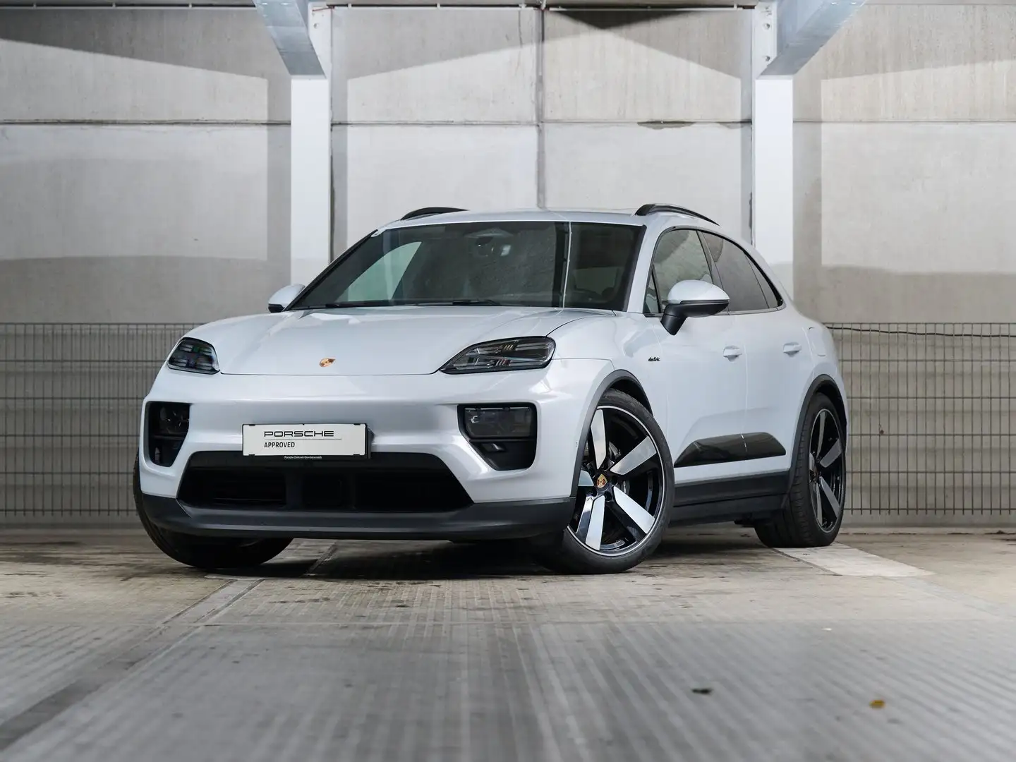 Porsche Macan 4 Grau - 1