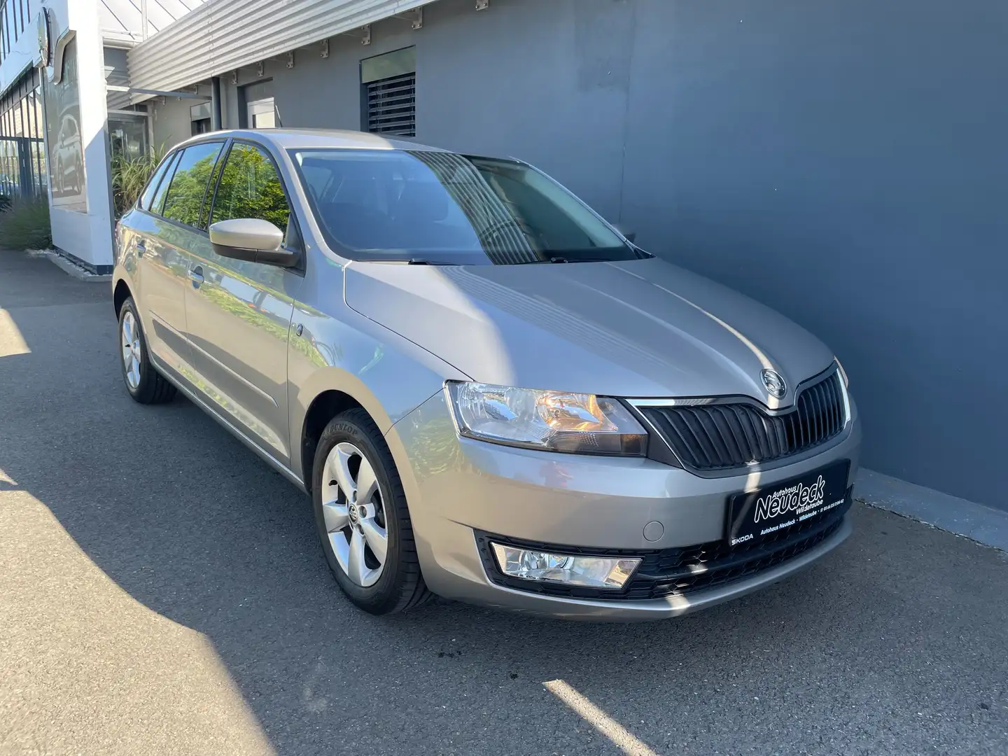 Skoda Rapid/Spaceback Rapid Spaceback 1.2 TSI Ambition Green tec Beige - 1