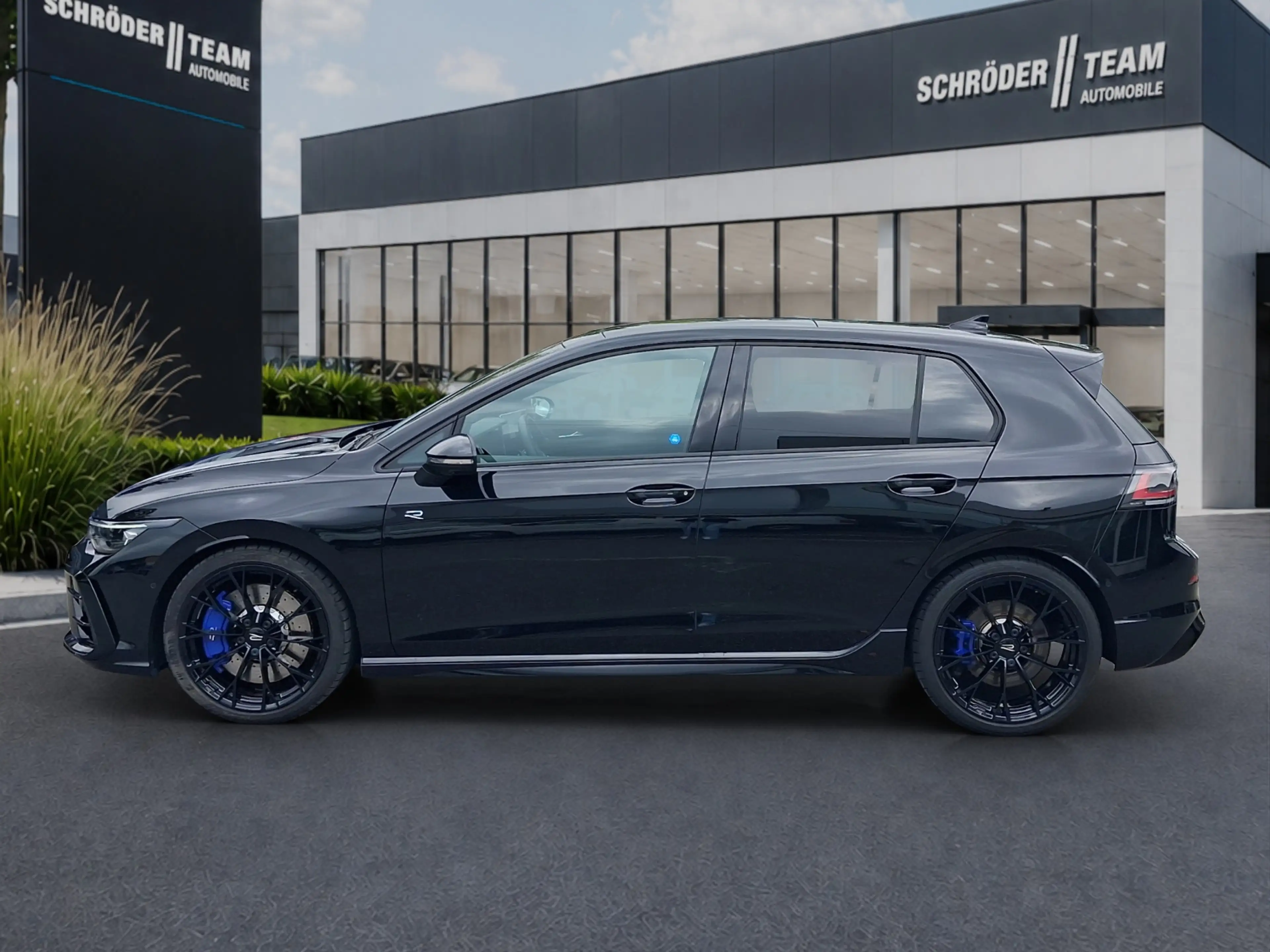 Volkswagen Golf R 2.0 TSI OPF 4MOTION DSG 2.0 TSI 245 kW 4Motion R — photo 2