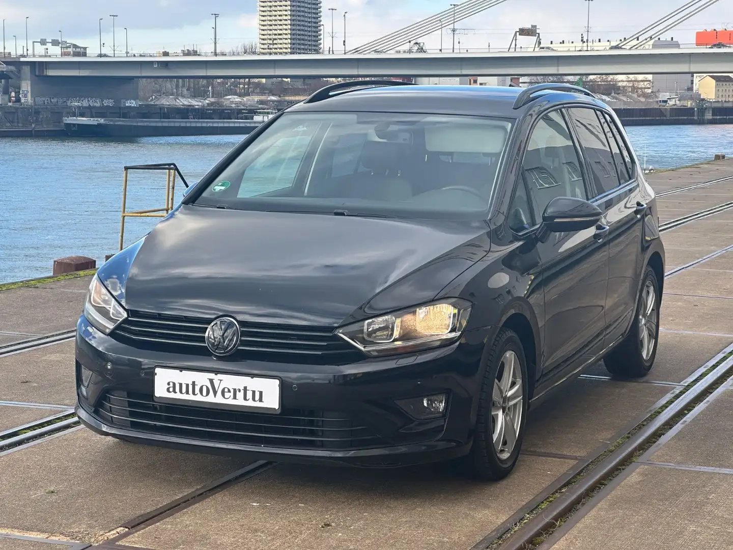 Volkswagen Golf Sportsvan 2.0TDI DSG *AHK*Navi*TüvNeu Noir - 1