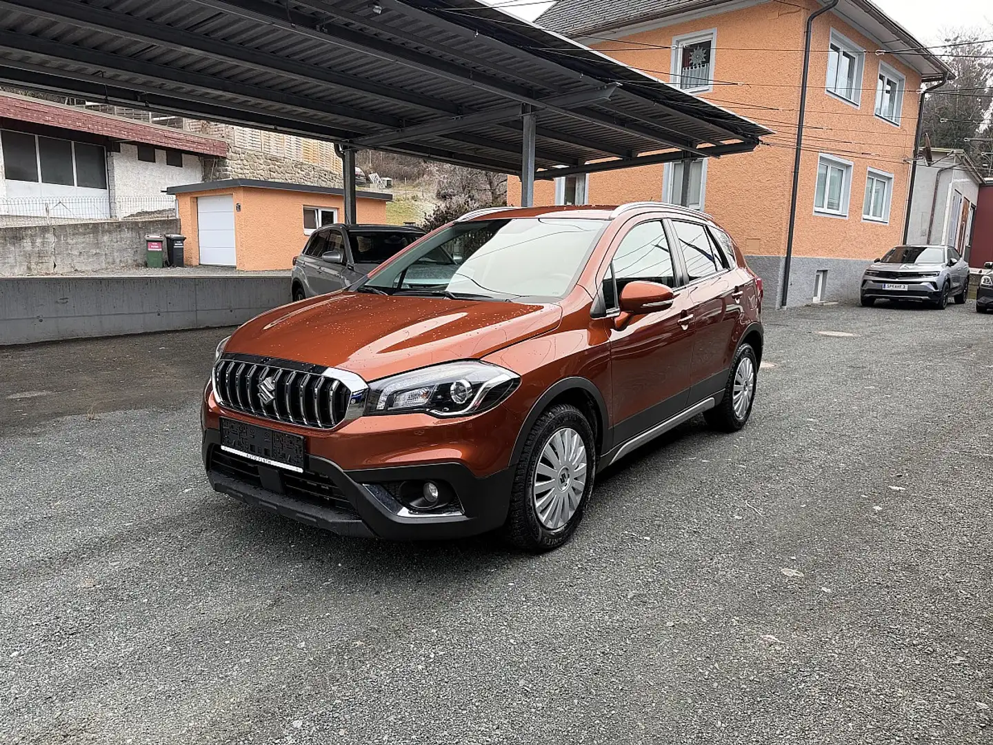 Suzuki SX4 S-Cross 1,4 DITC 4WD shine Orange - 2