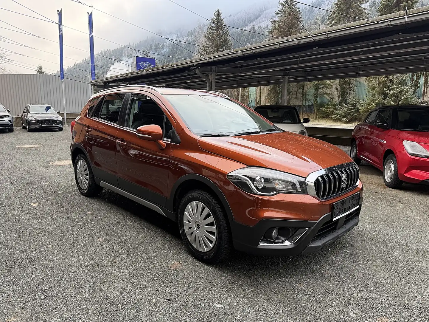 Suzuki SX4 S-Cross 1,4 DITC 4WD shine Orange - 1