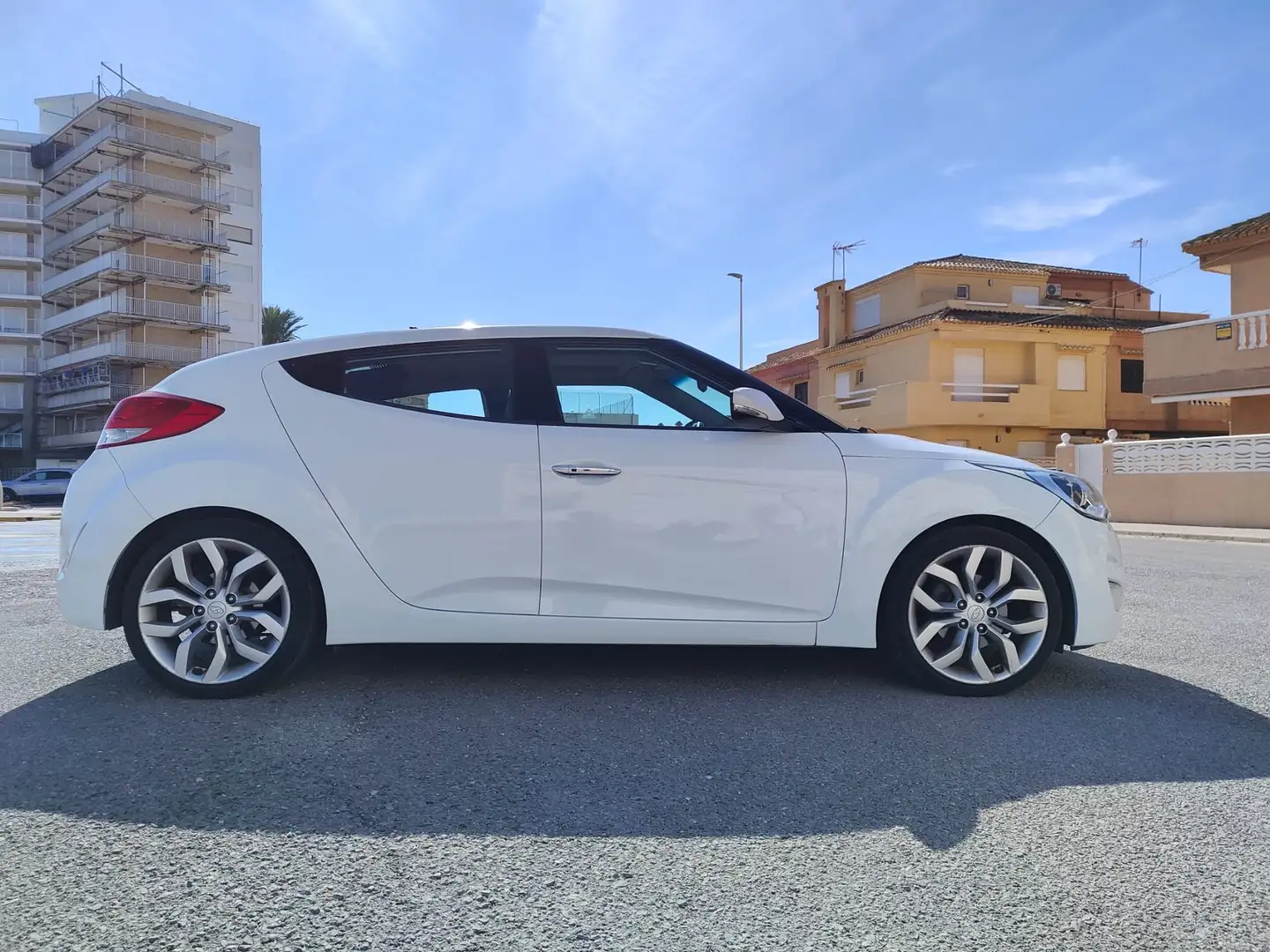 Hyundai VELOSTER Veloster 1.6 GDI Sport DCT Sport - 1