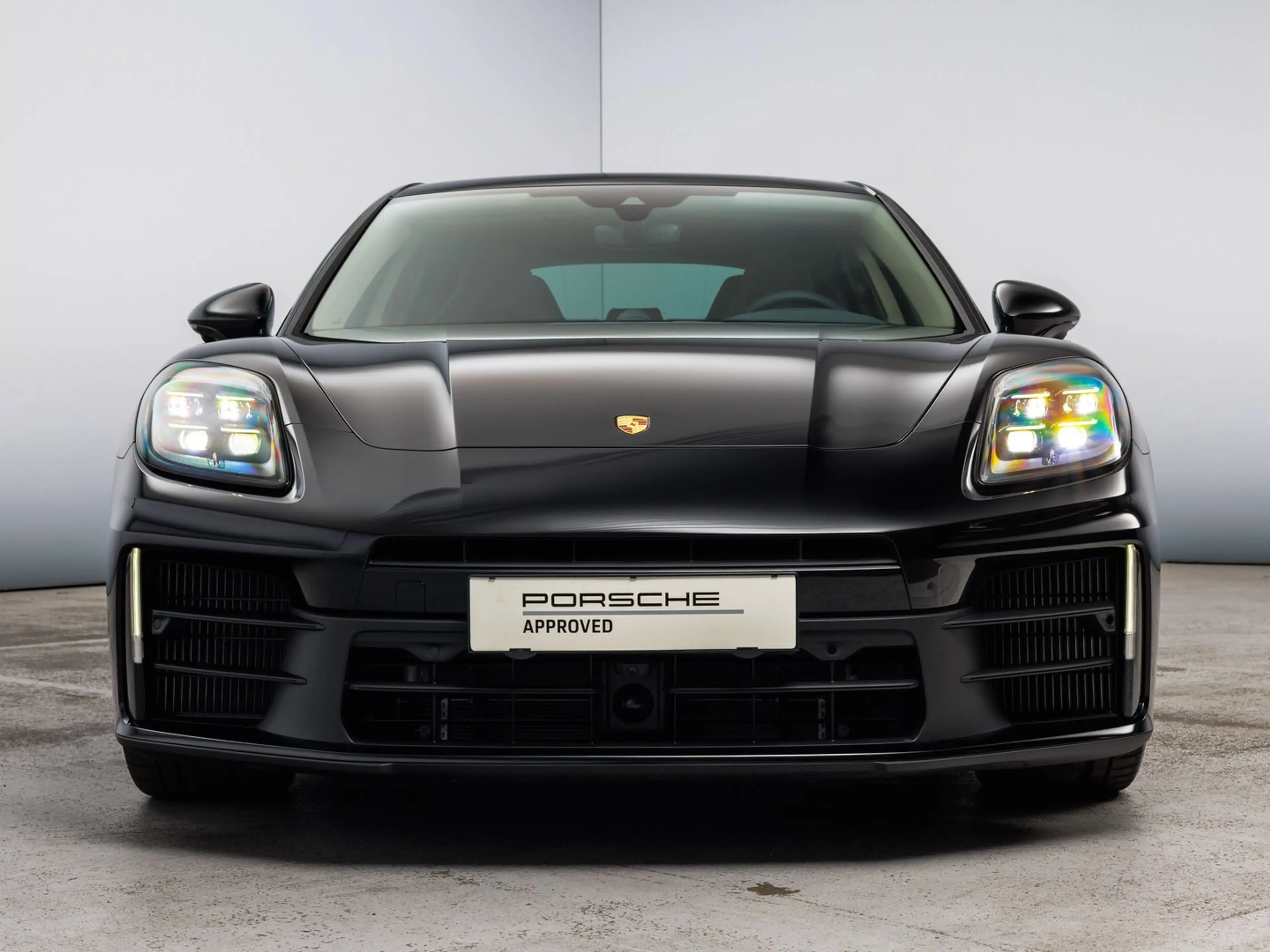 Porsche Panamera 4 E-Hybrid — photo 6