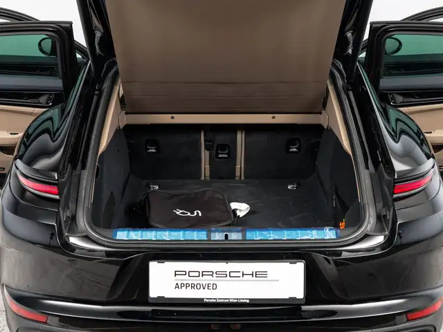 Porsche Panamera view 15