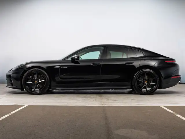 Porsche Panamera view 2