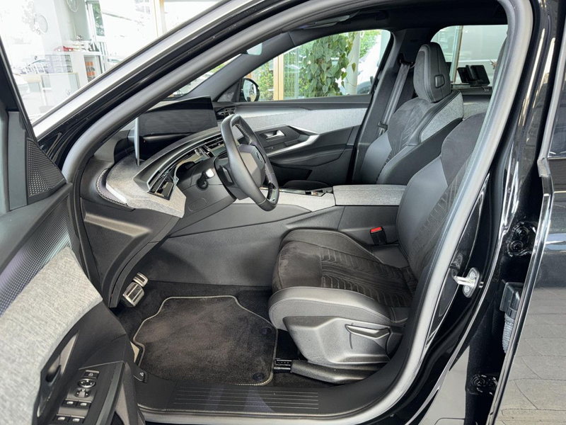 Peugeot 5008 Hybrid 145 GT, AHK, ACC, Schiebedach! Navi — photo 11