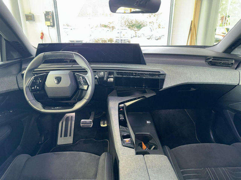 Peugeot 5008 Hybrid 145 GT, AHK, ACC, Schiebedach! Navi — photo 13
