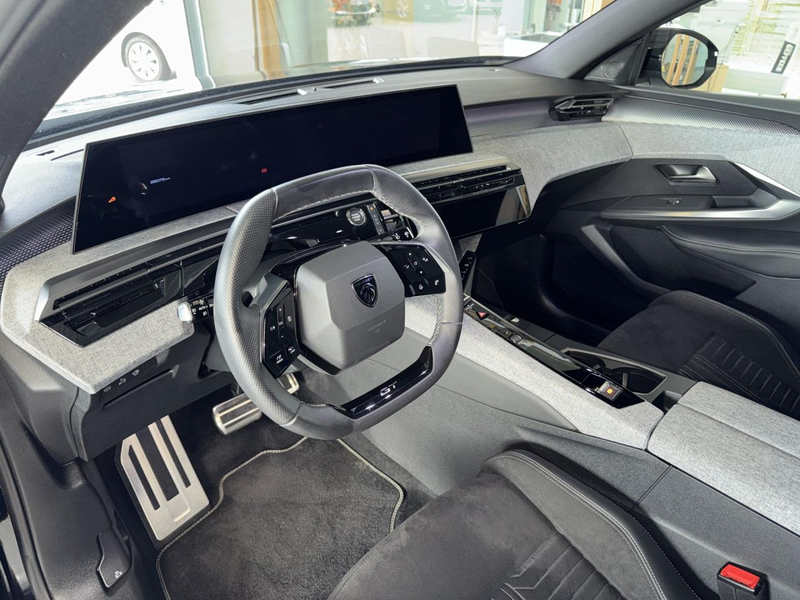 Peugeot 5008 Hybrid 145 GT, AHK, ACC, Schiebedach! Navi — photo 12
