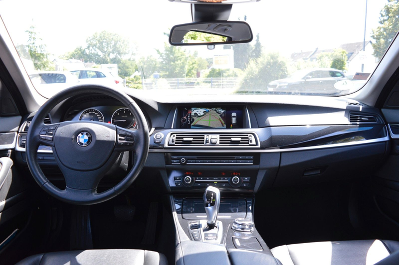 BMW 525 5 Touring 525 d xDrive Schönes Fahrzeug — photo 13