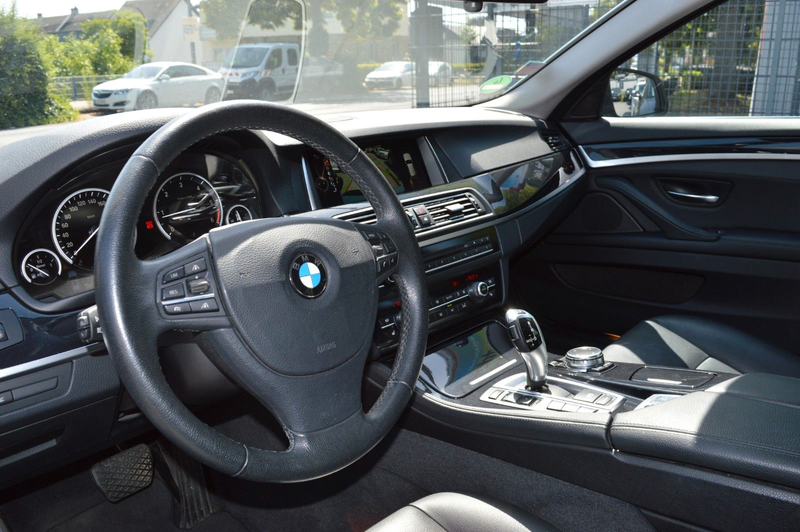 BMW 525 5 Touring 525 d xDrive Schönes Fahrzeug — photo 8