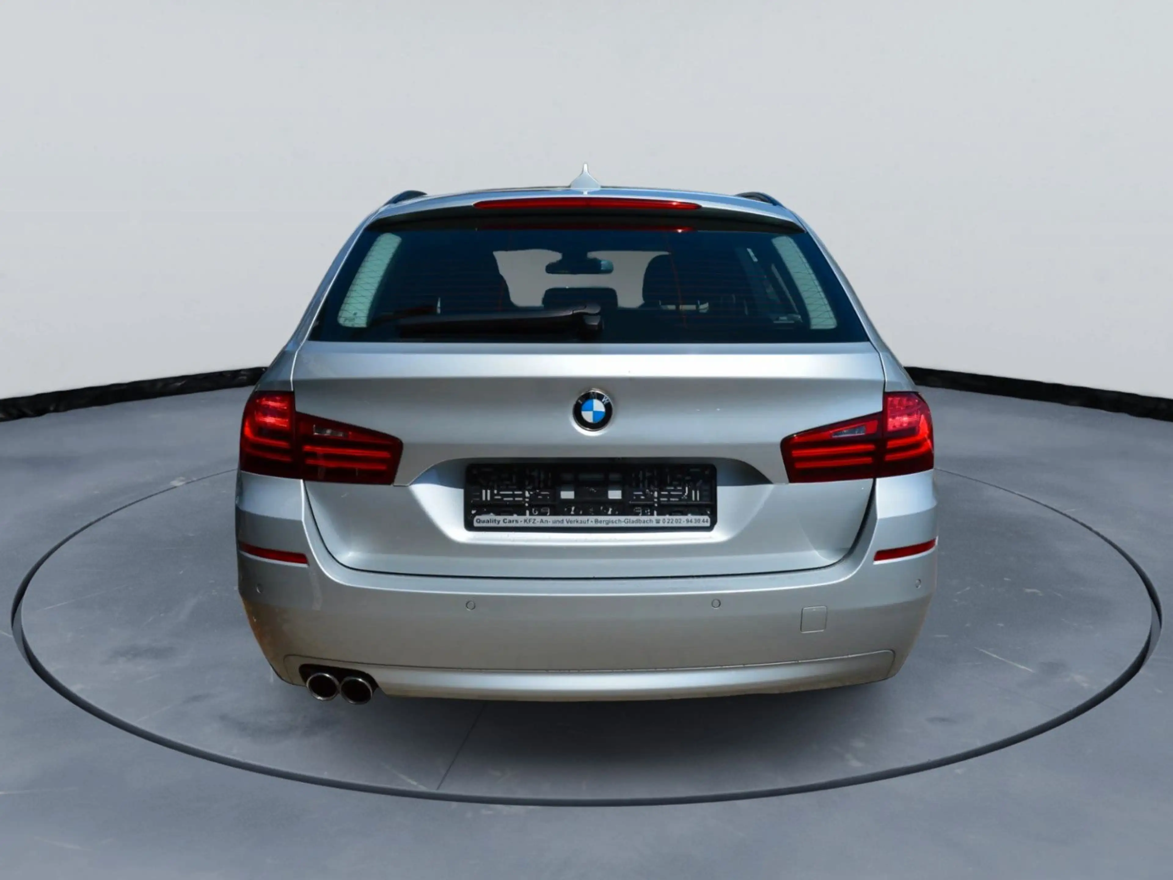BMW 525 5 Touring 525 d xDrive Schönes Fahrzeug — photo 3