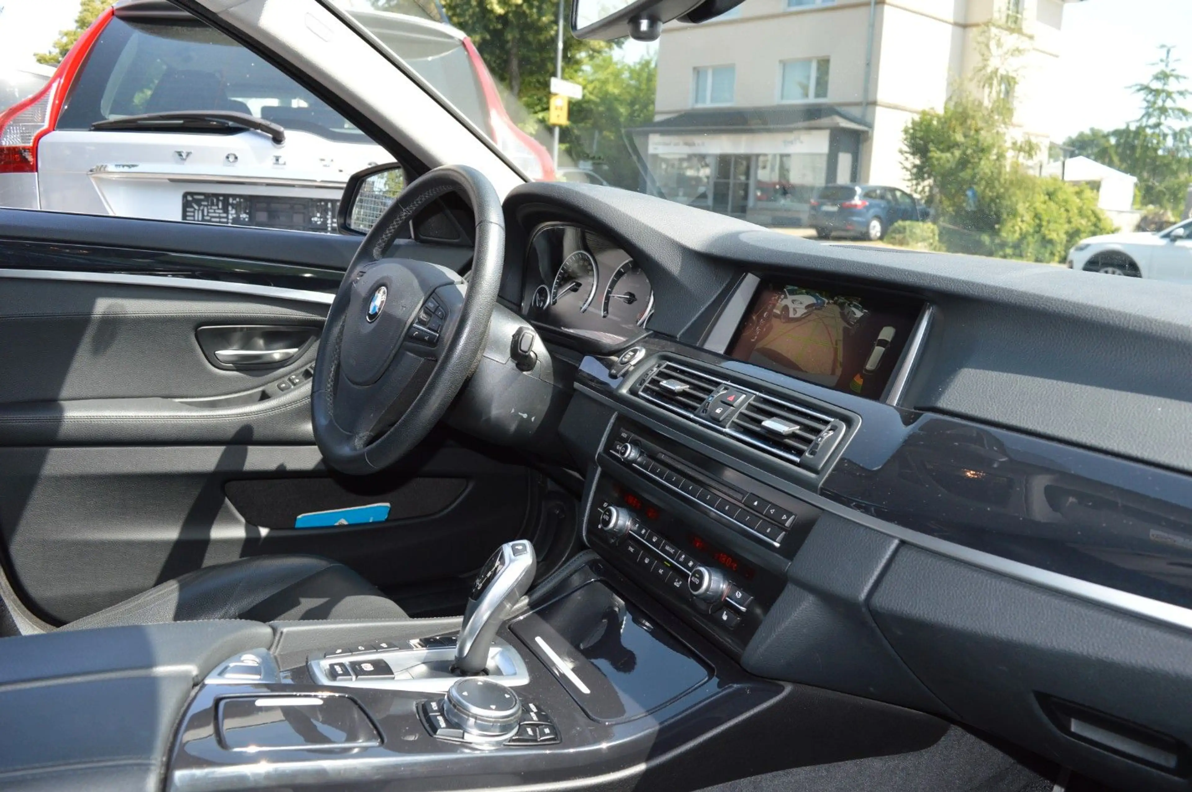 BMW 525 5 Touring 525 d xDrive Schönes Fahrzeug — photo 10