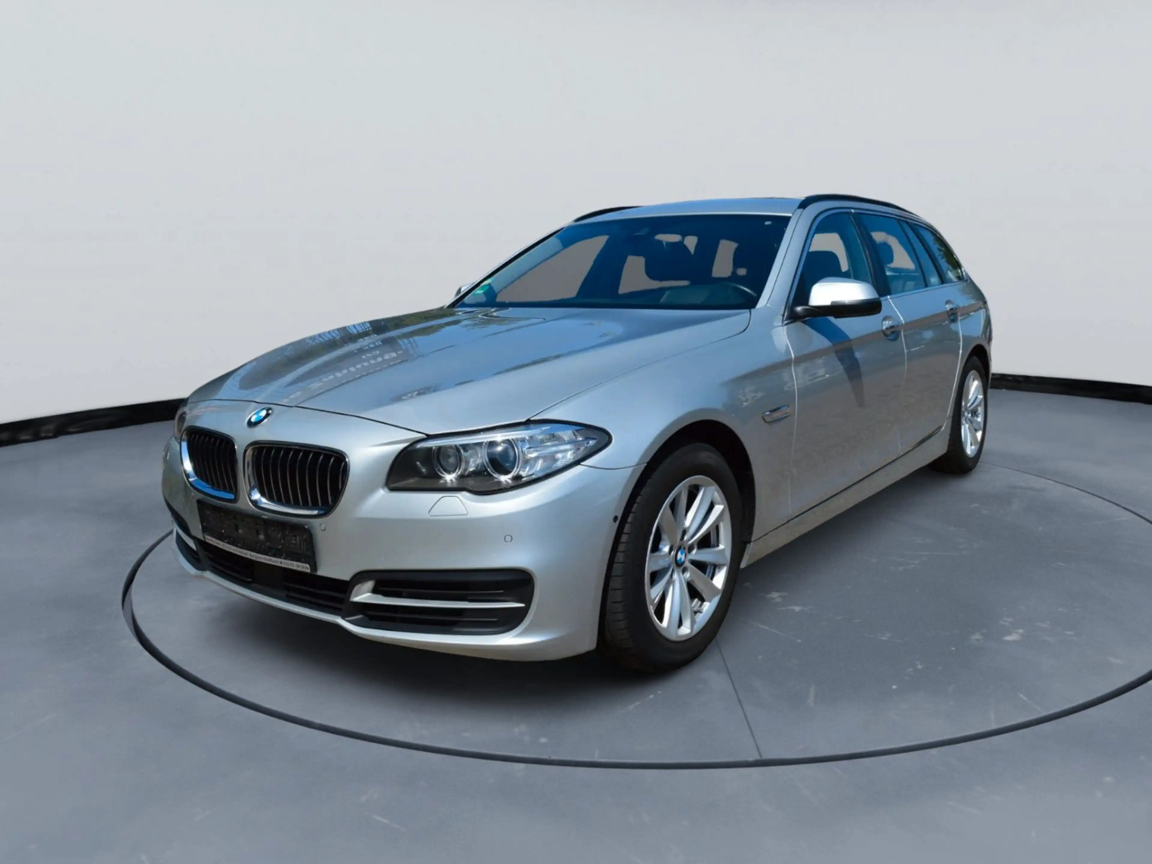 BMW 525 5 Touring 525 d xDrive Schönes Fahrzeug — photo 5