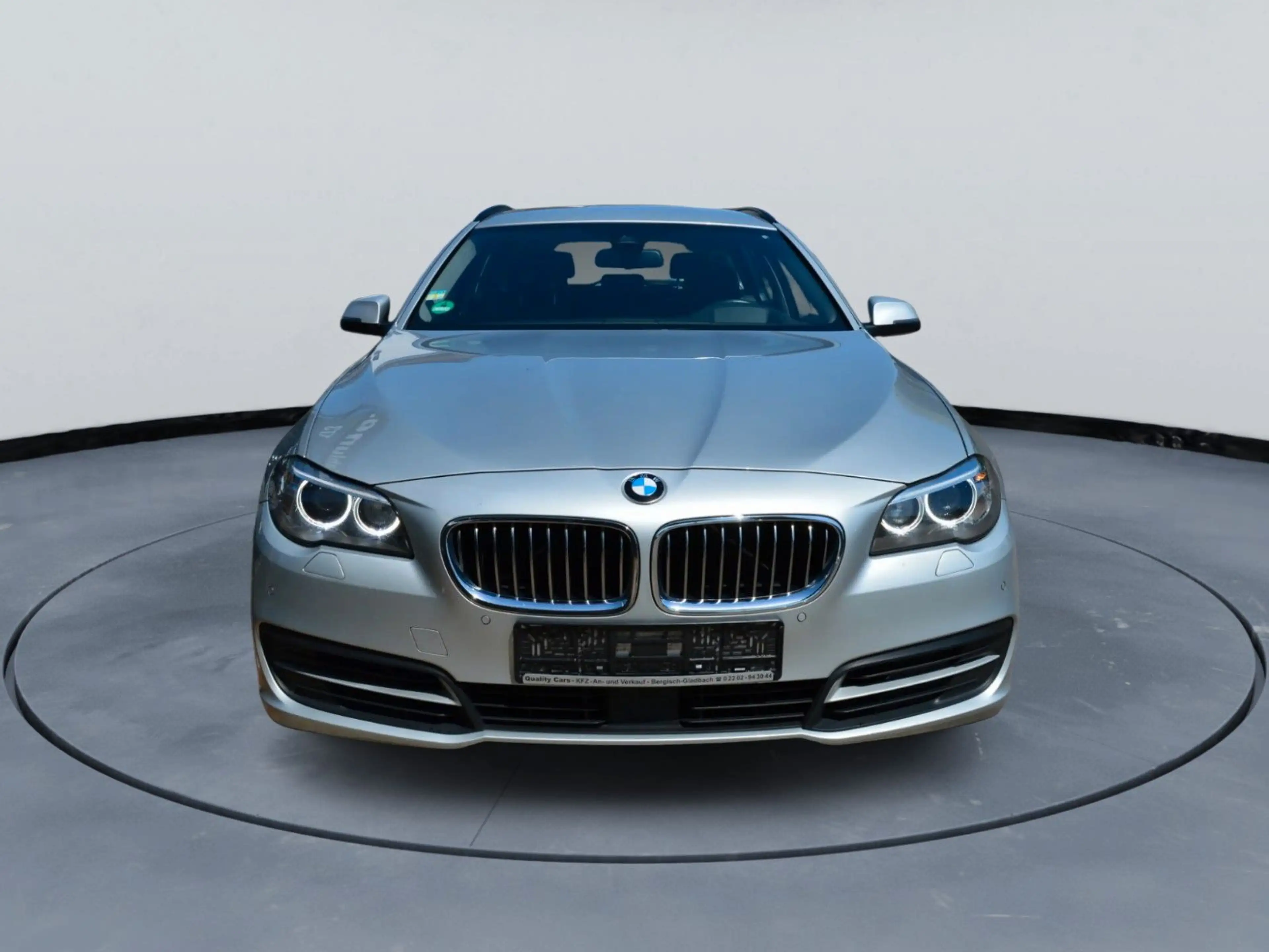 BMW 525 5 Touring 525 d xDrive Schönes Fahrzeug — photo 6