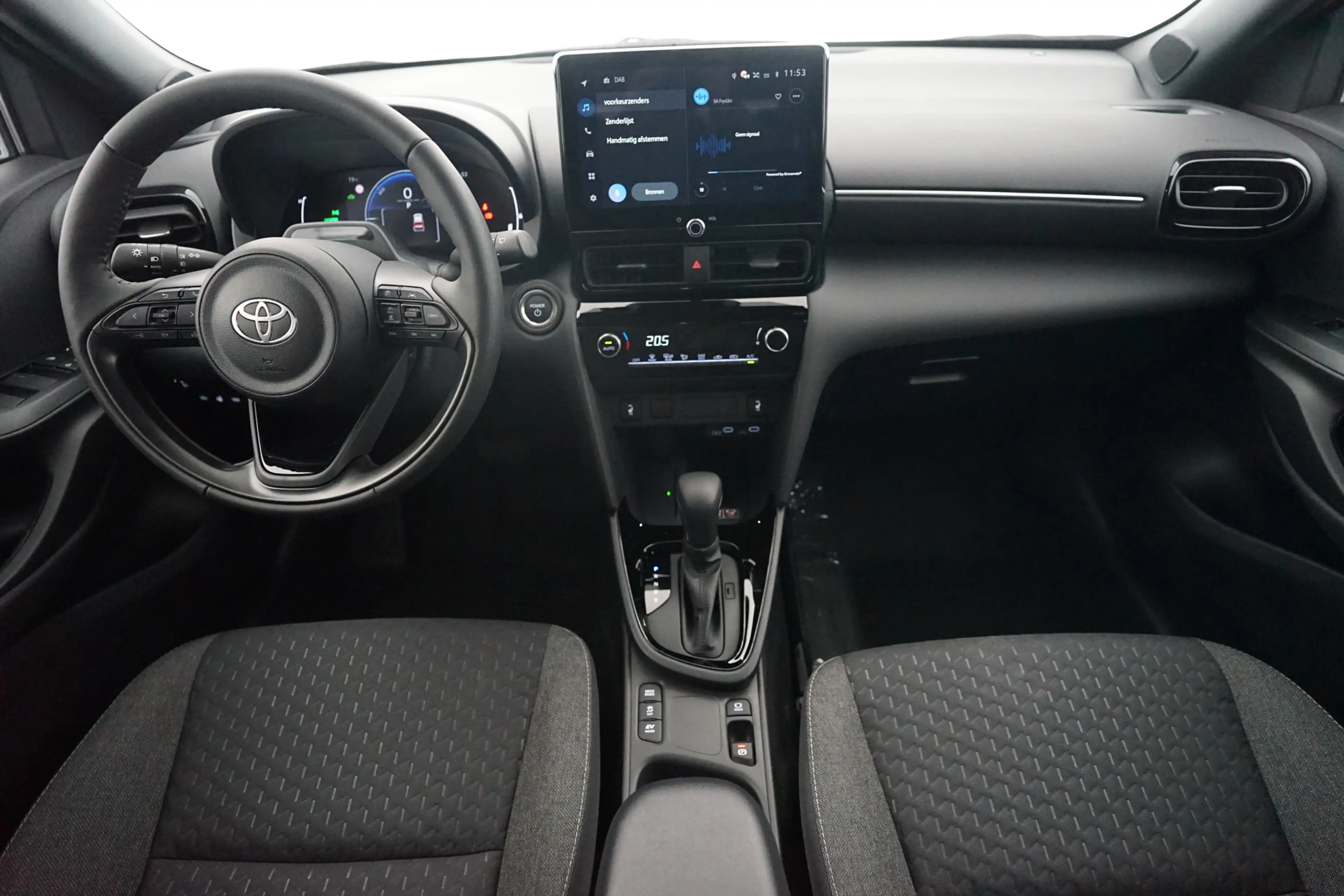 Toyota Yaris Cross 1.5 Hybrid 130 Dynamic Wordt binnenkort verwacht! — photo 3