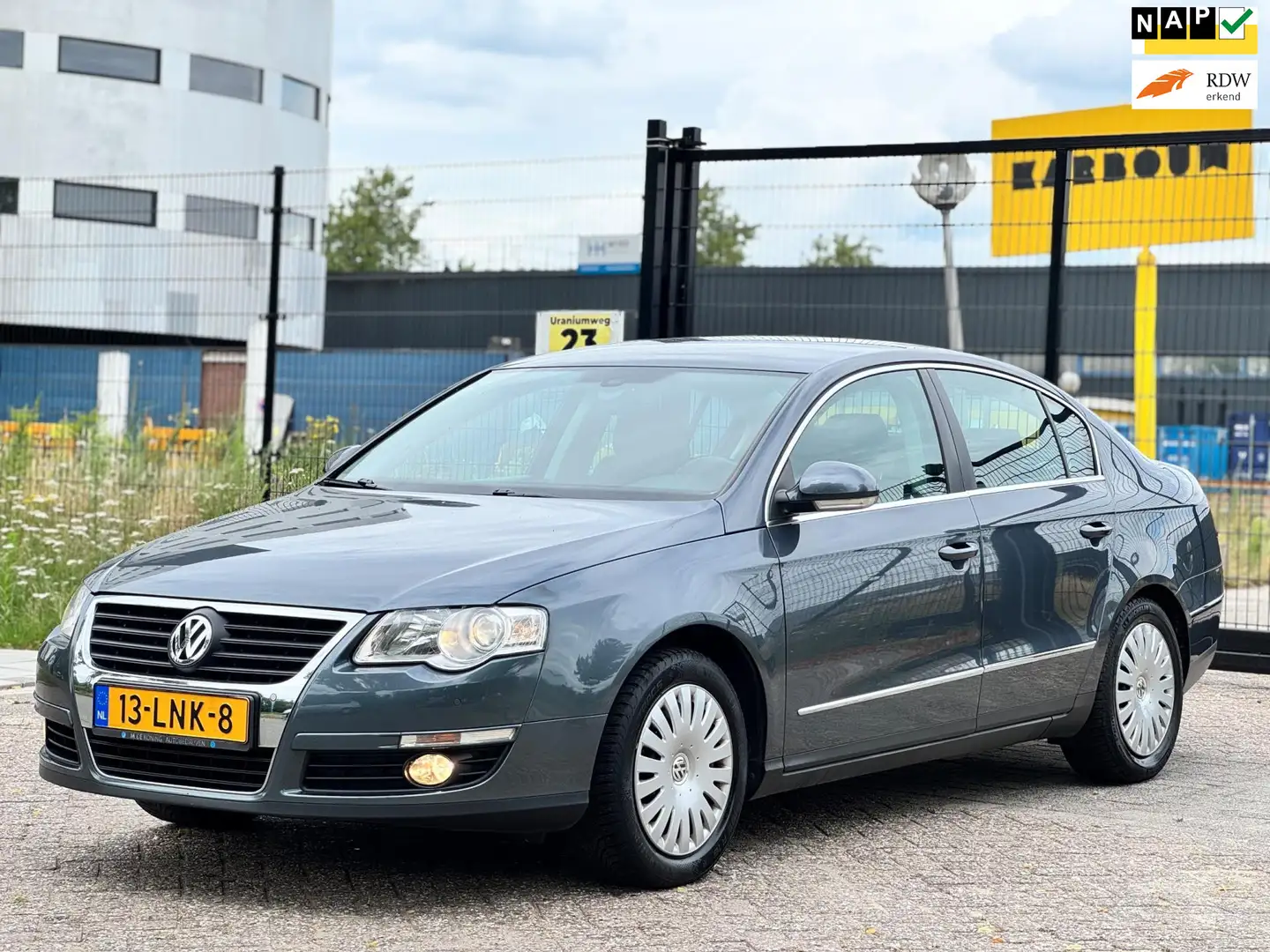 Volkswagen Passat 1.4 TSI Comfortline BlueMotion Grijs - 1