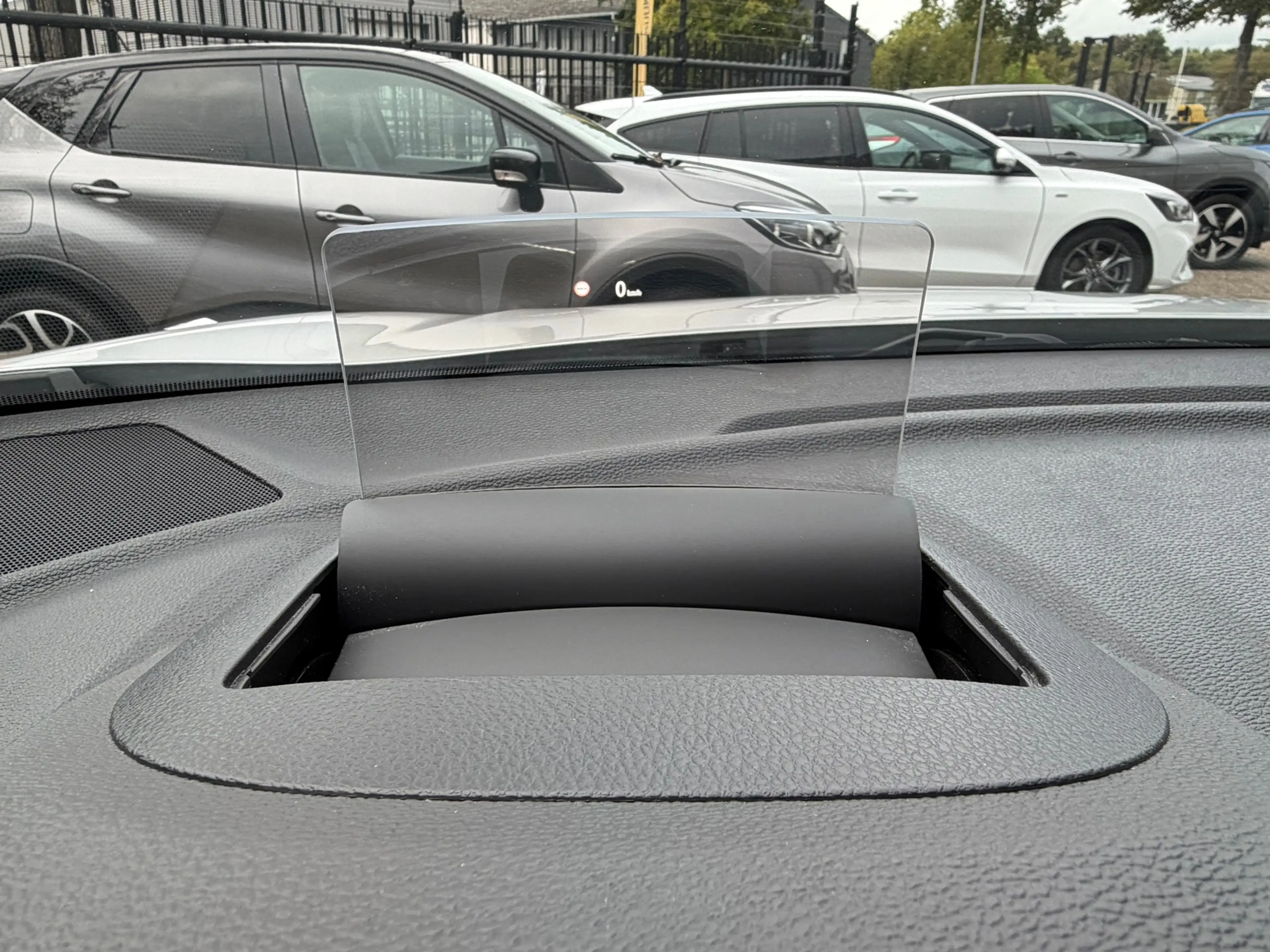 Mitsubishi Eclipse Cross 2.4 PHEV 188PK Navi,Clima,ACC,Carplay,ElektrRamen+ — photo 34