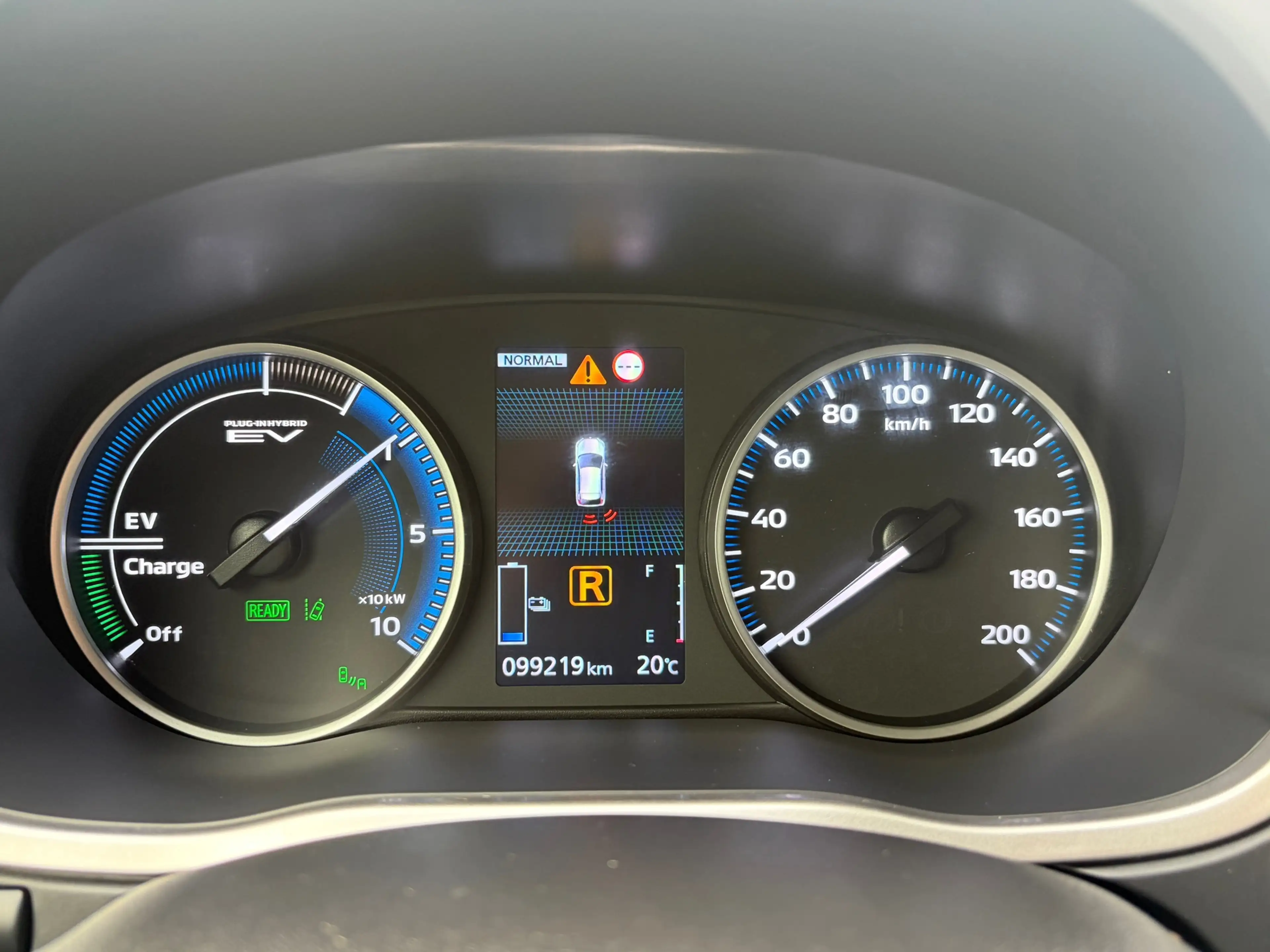 Mitsubishi Eclipse Cross 2.4 PHEV 188PK Navi,Clima,ACC,Carplay,ElektrRamen+ — photo 41