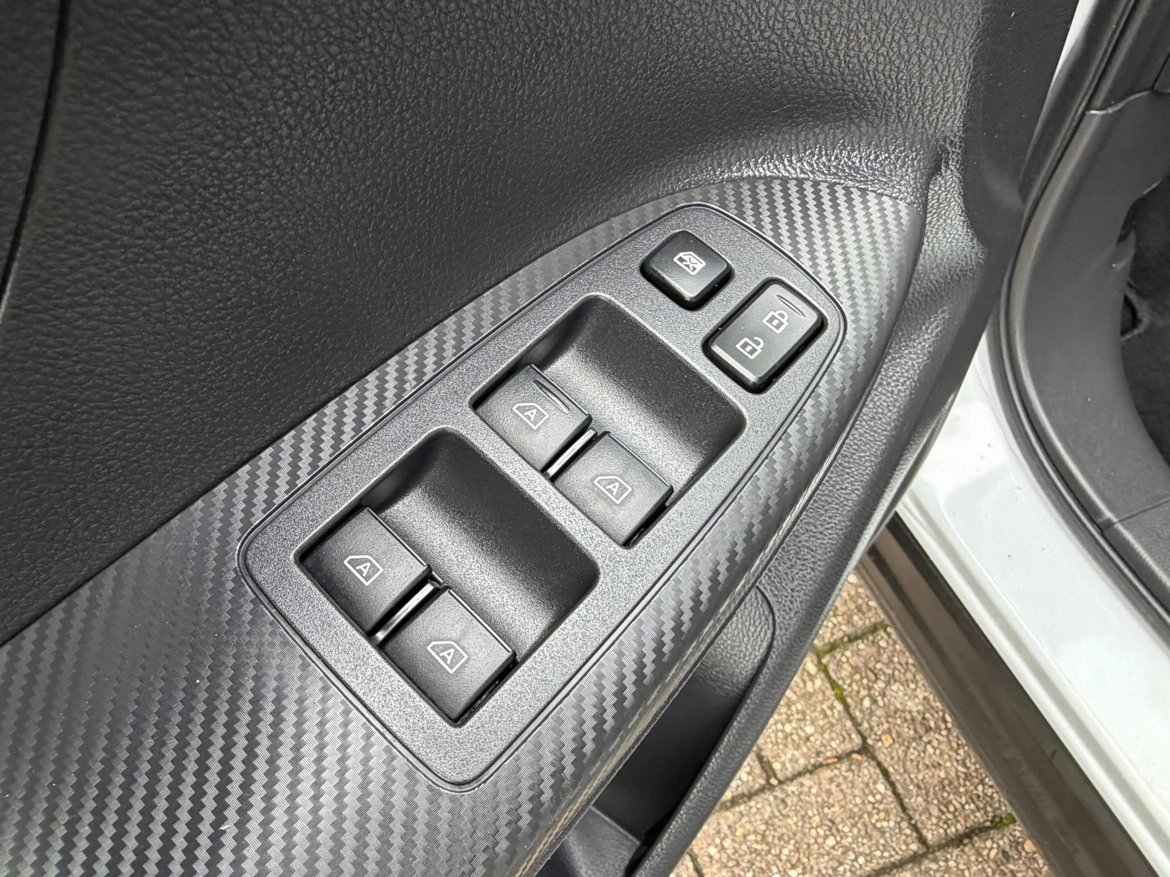 Mitsubishi Eclipse Cross 2.4 PHEV 188PK Navi,Clima,ACC,Carplay,ElektrRamen+ — photo 19