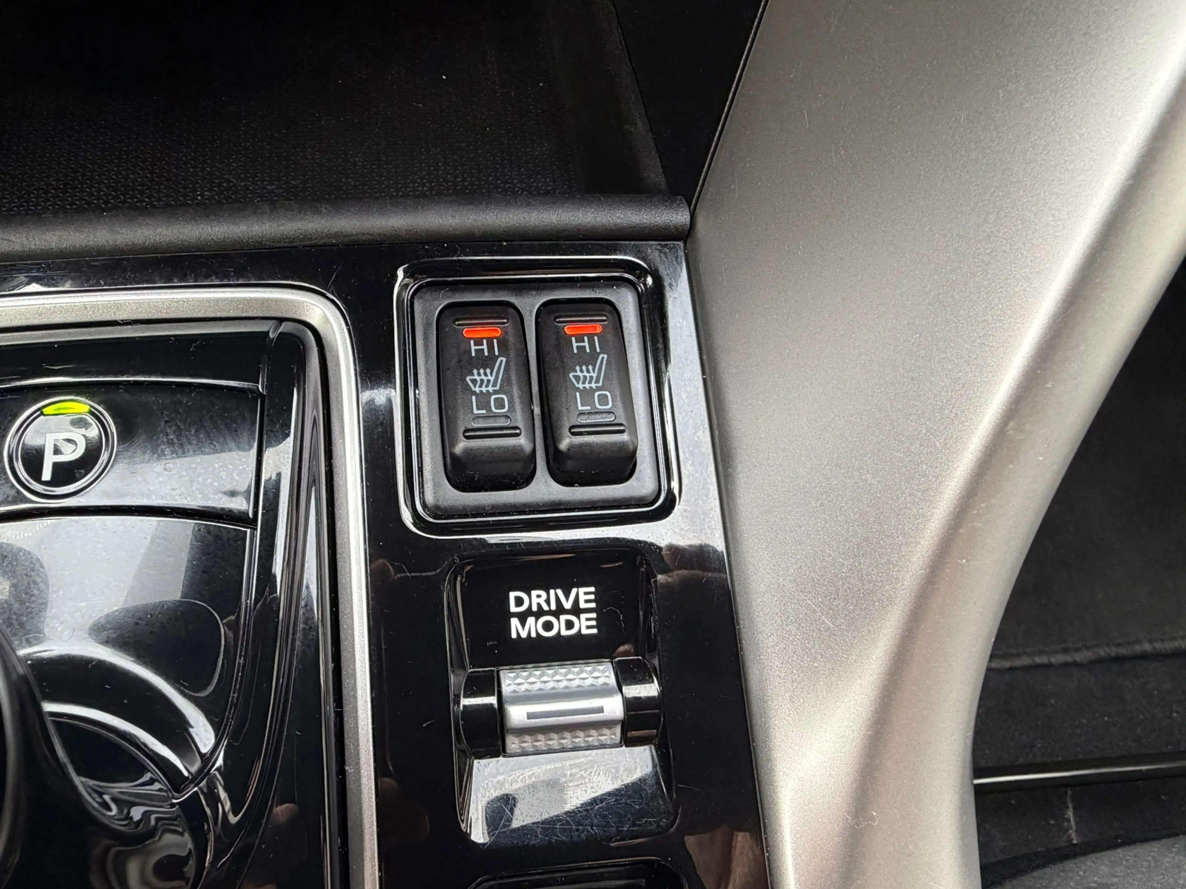 Mitsubishi Eclipse Cross 2.4 PHEV 188PK Navi,Clima,ACC,Carplay,ElektrRamen+ — photo 30