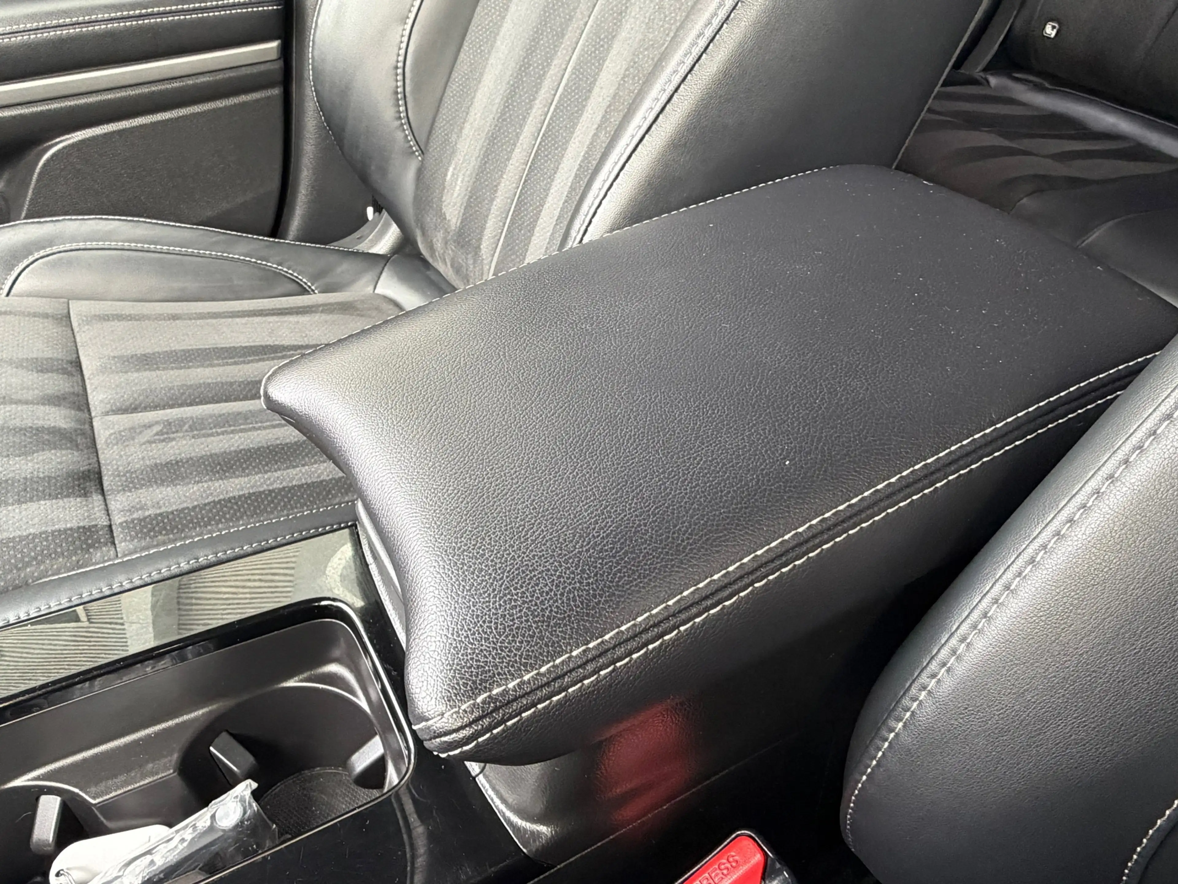 Mitsubishi Eclipse Cross 2.4 PHEV 188PK Navi,Clima,ACC,Carplay,ElektrRamen+ — photo 32