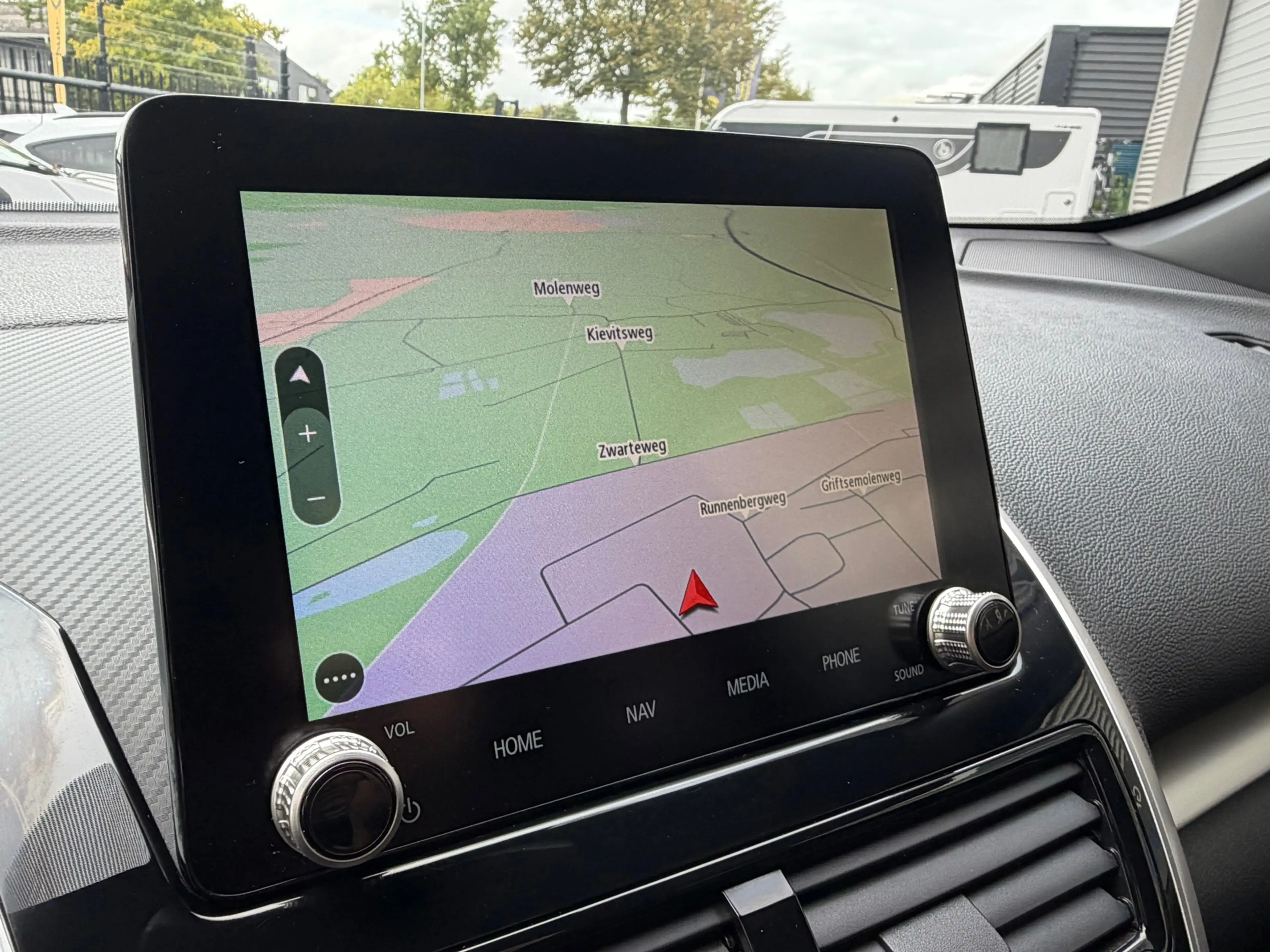 Mitsubishi Eclipse Cross 2.4 PHEV 188PK Navi,Clima,ACC,Carplay,ElektrRamen+ — photo 24