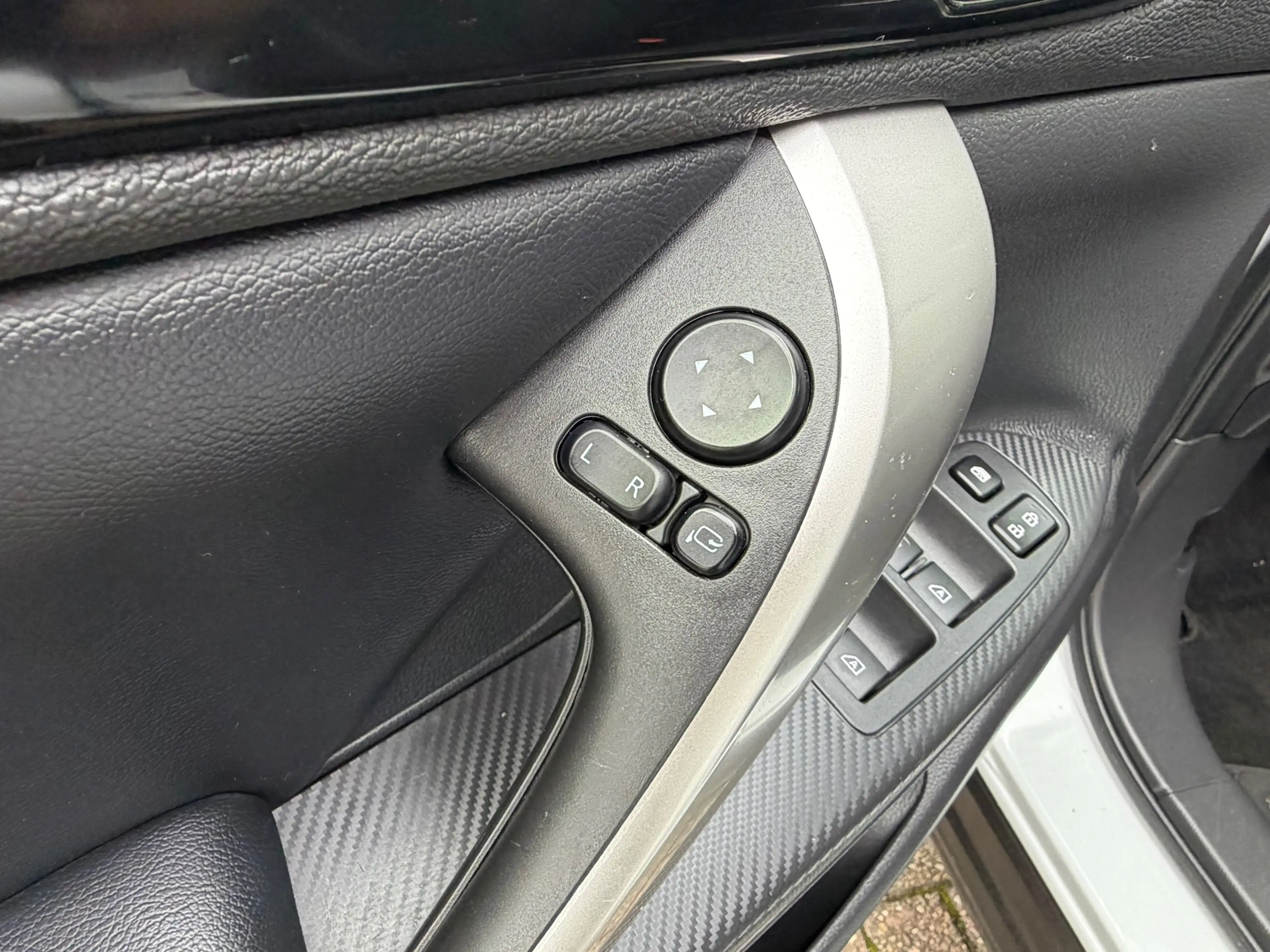 Mitsubishi Eclipse Cross 2.4 PHEV 188PK Navi,Clima,ACC,Carplay,ElektrRamen+ — photo 18