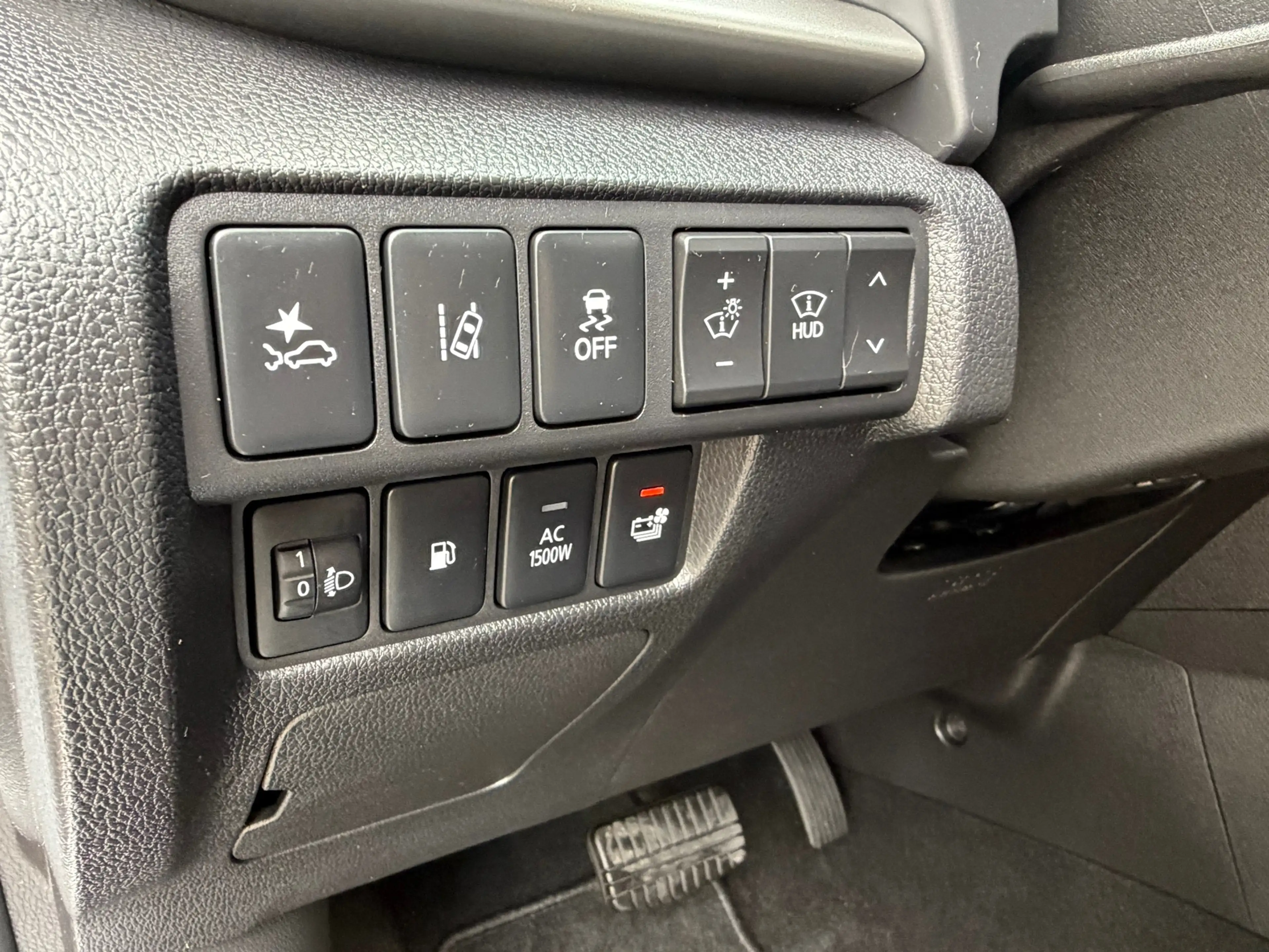 Mitsubishi Eclipse Cross 2.4 PHEV 188PK Navi,Clima,ACC,Carplay,ElektrRamen+ — photo 20