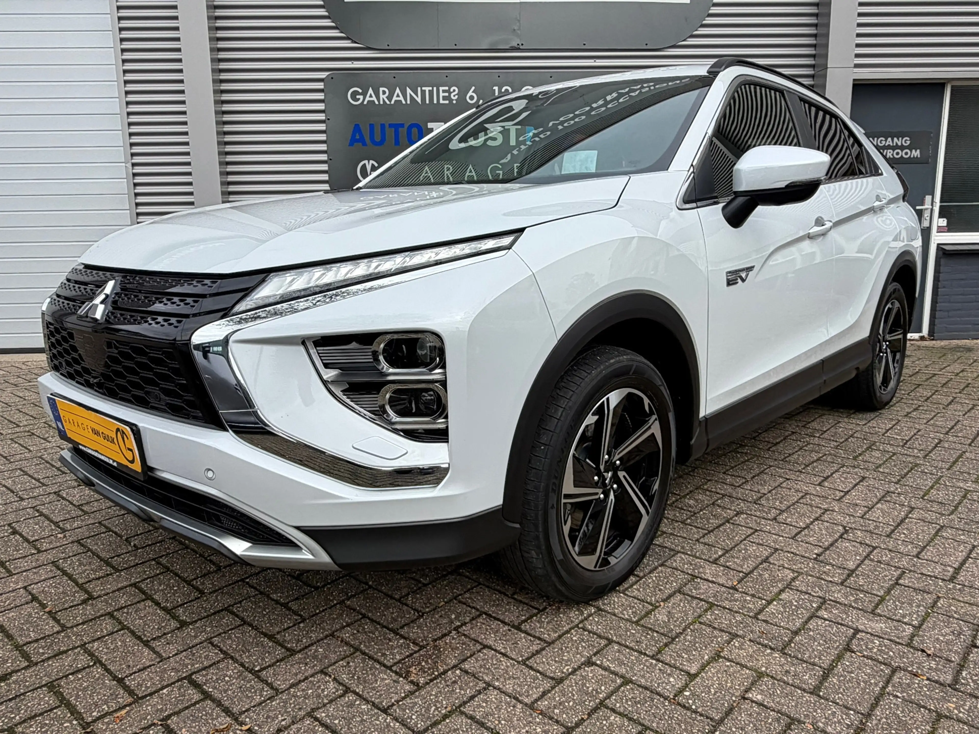 Mitsubishi Eclipse Cross 2.4 PHEV 188PK Navi,Clima,ACC,Carplay,ElektrRamen+ — photo 44