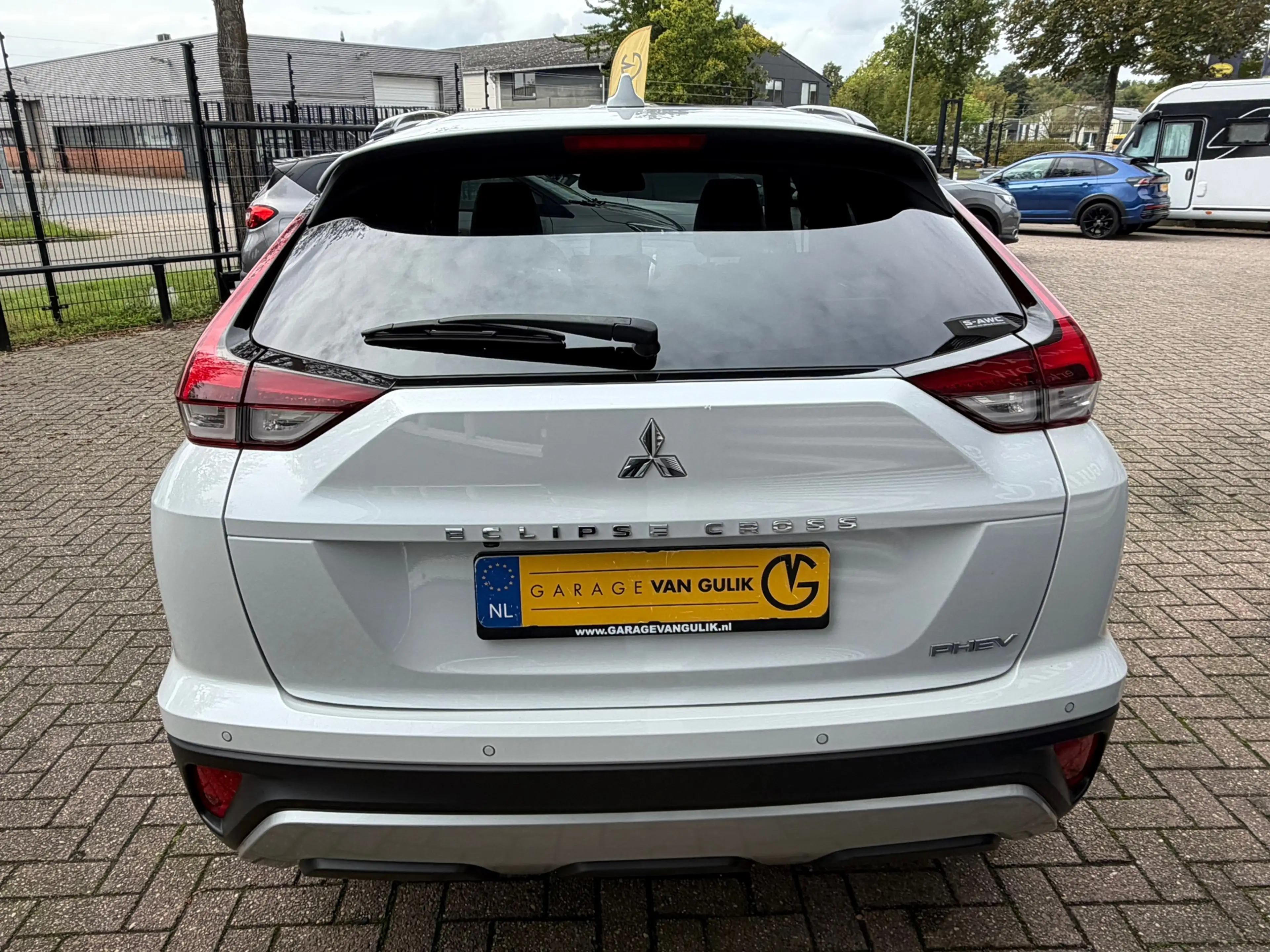 Mitsubishi Eclipse Cross 2.4 PHEV 188PK Navi,Clima,ACC,Carplay,ElektrRamen+ — photo 7
