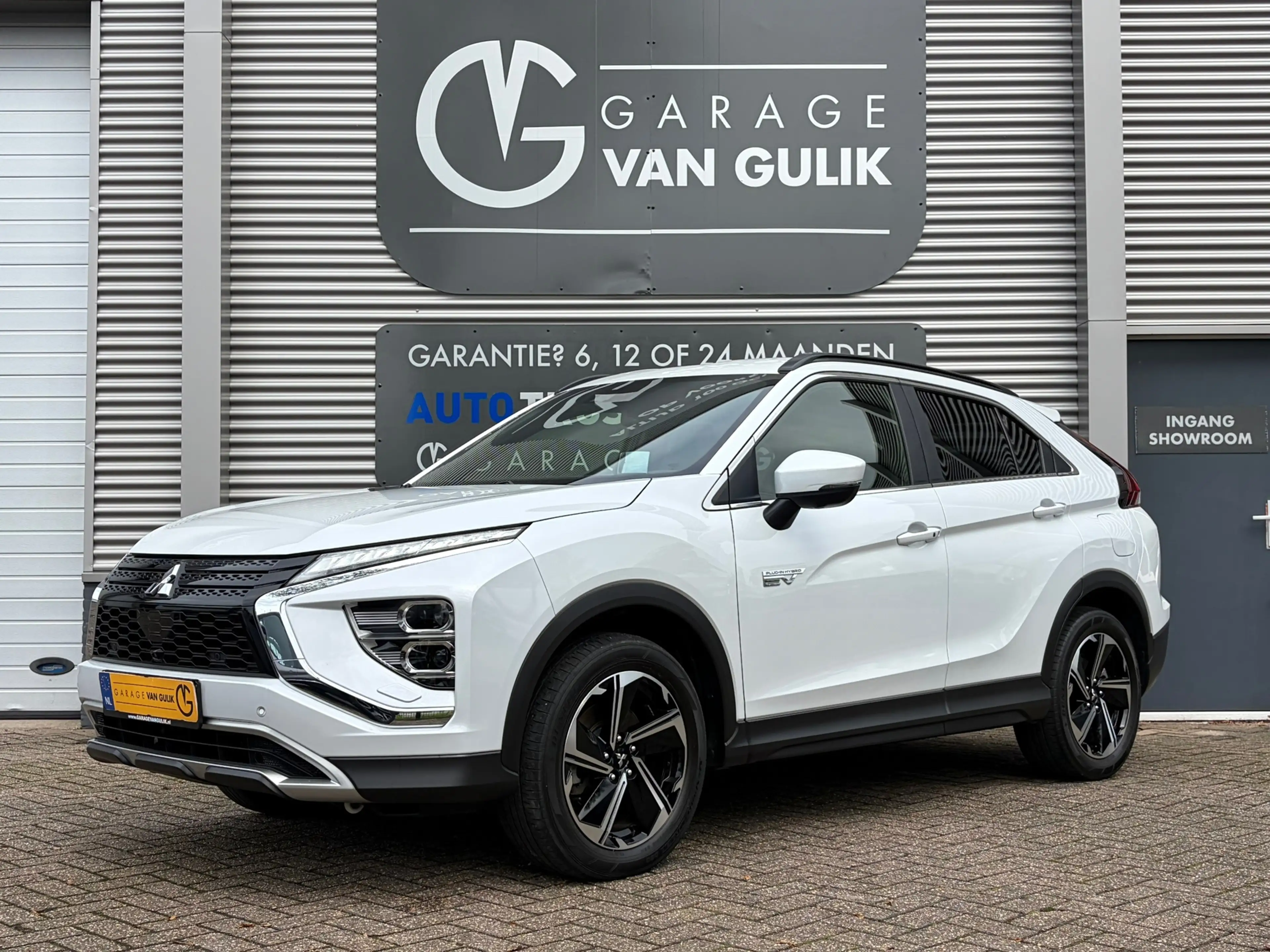 Mitsubishi Eclipse Cross 2.4 PHEV 188PK Navi,Clima,ACC,Carplay,ElektrRamen+