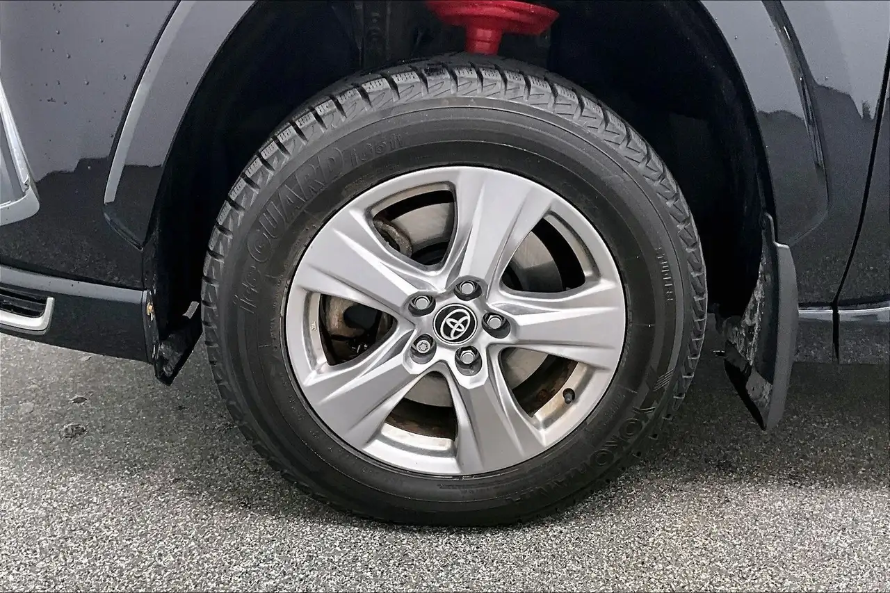 Toyota RAV 4 Prime снимка Toyota RAV 4 Prime