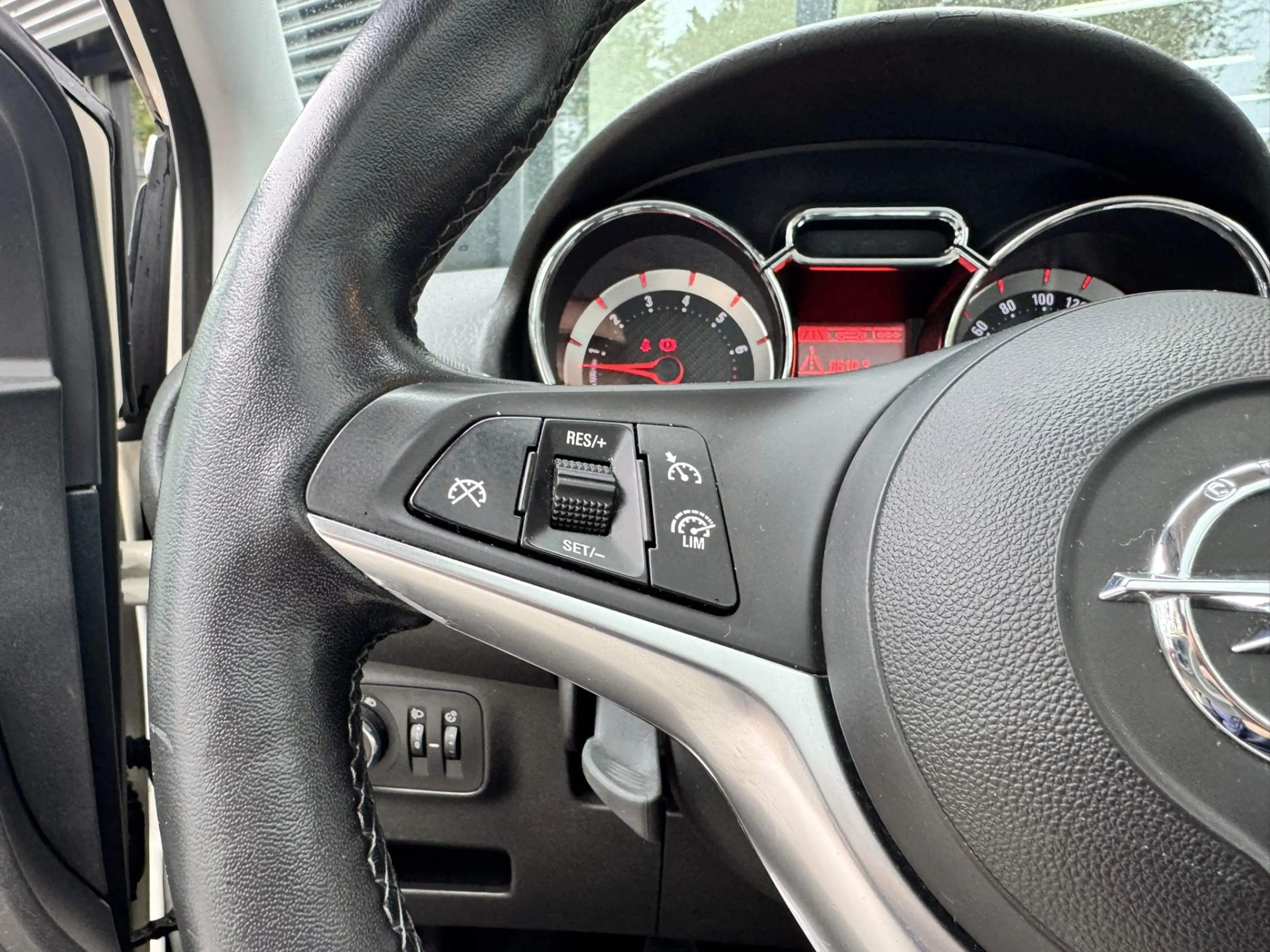 Opel Adam 1.0 Turbo Rocks — photo 20