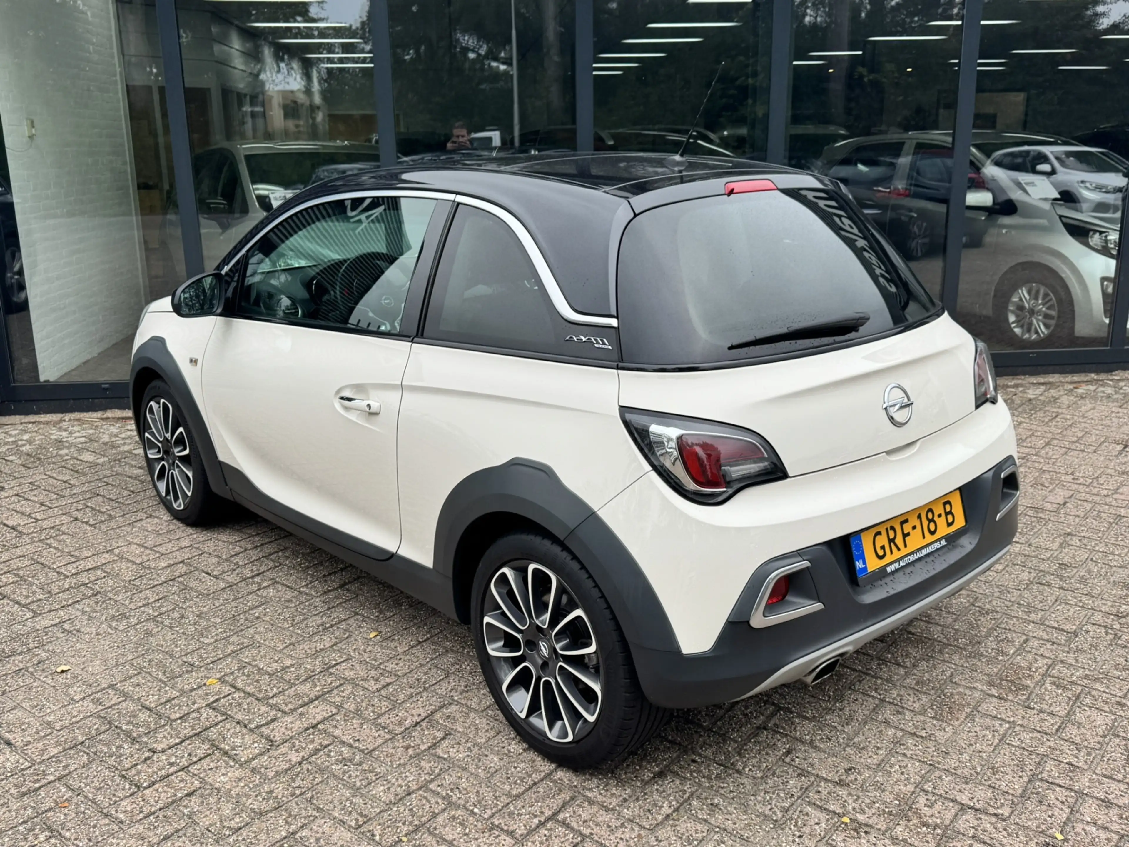 Opel Adam 1.0 Turbo Rocks — photo 11