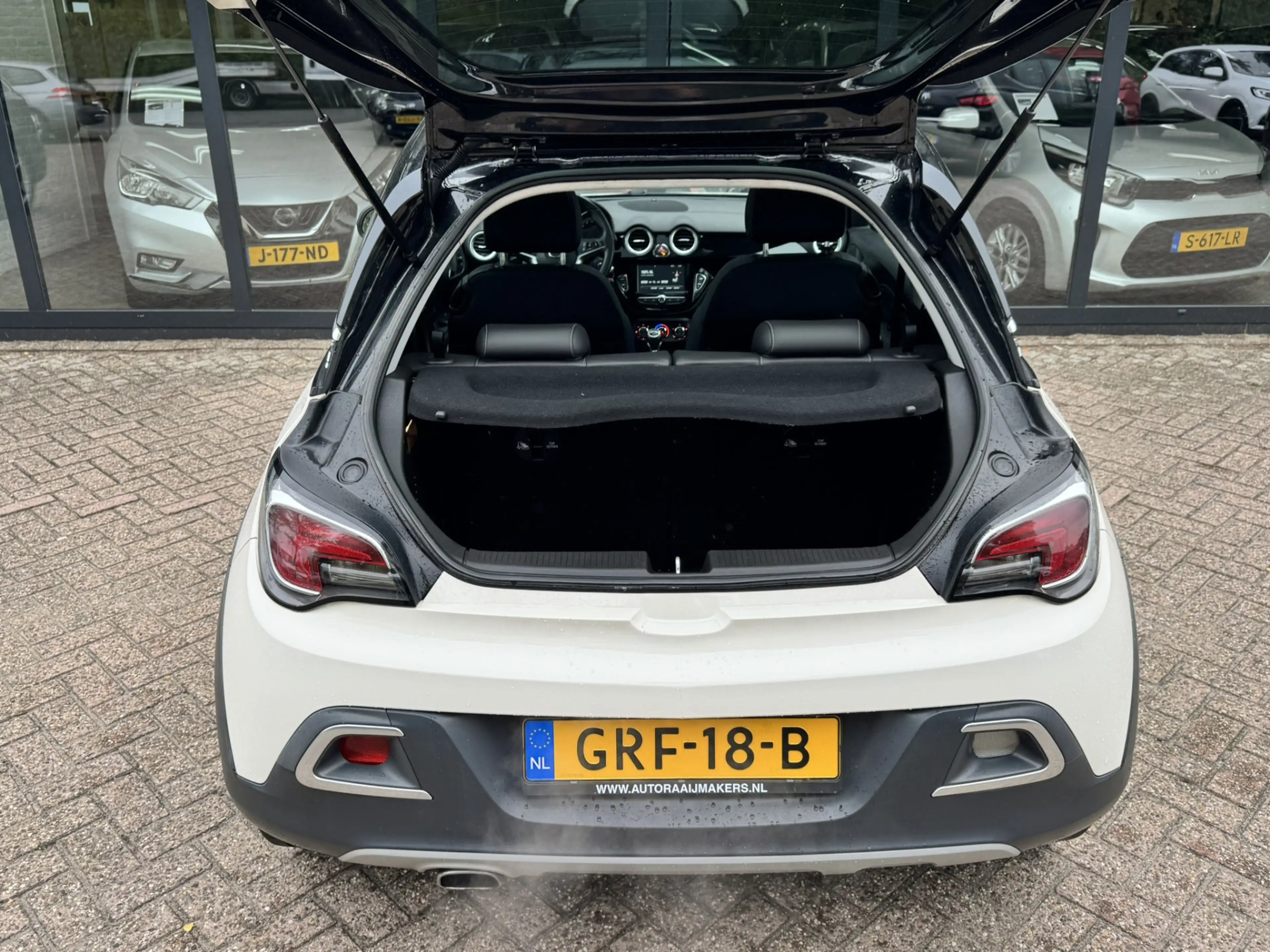 Opel Adam 1.0 Turbo Rocks — photo 26