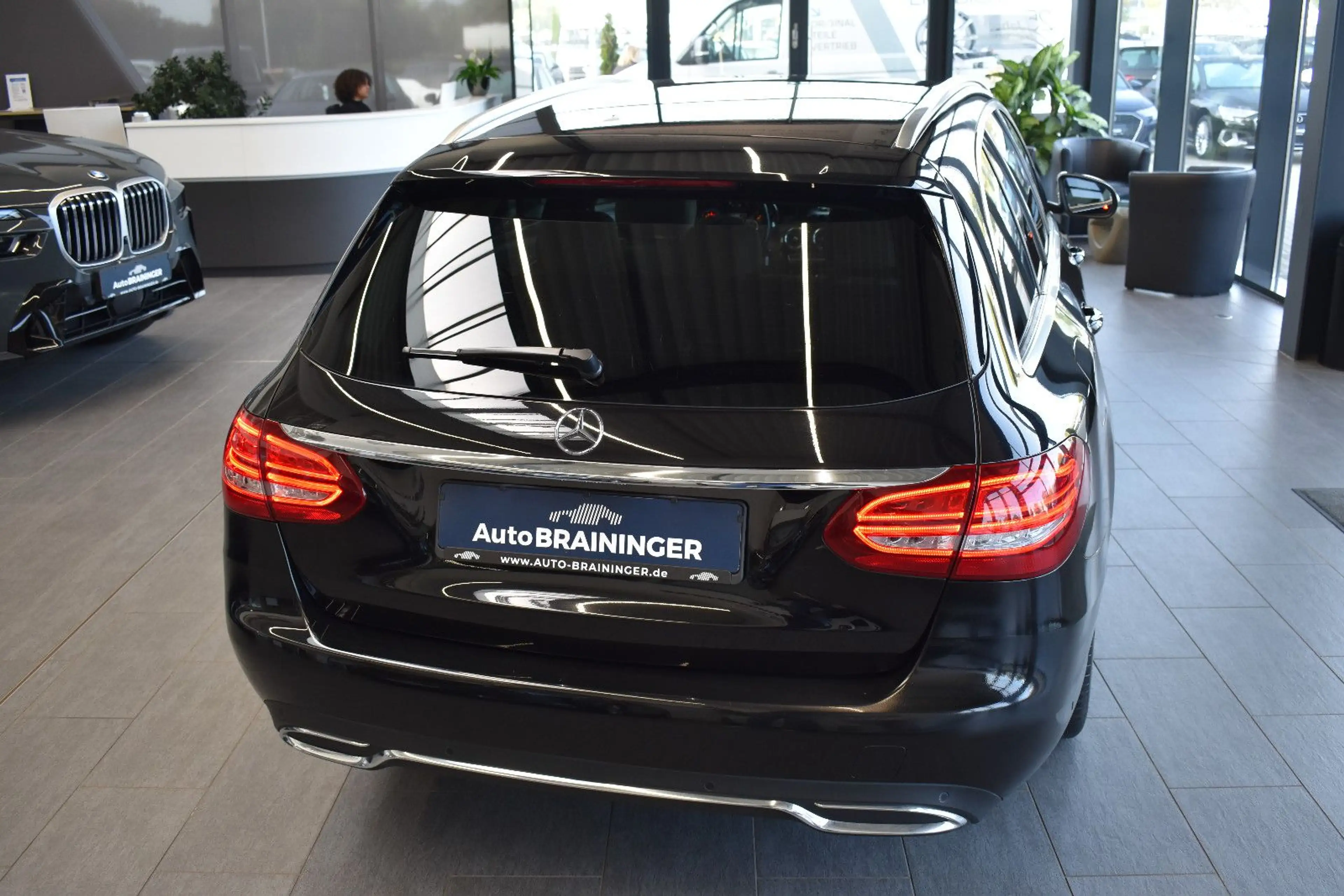 Mercedes-Benz C 220 C220d T Aut. Avantgarde LED~Distronic~Sitzlüftg. — photo 6
