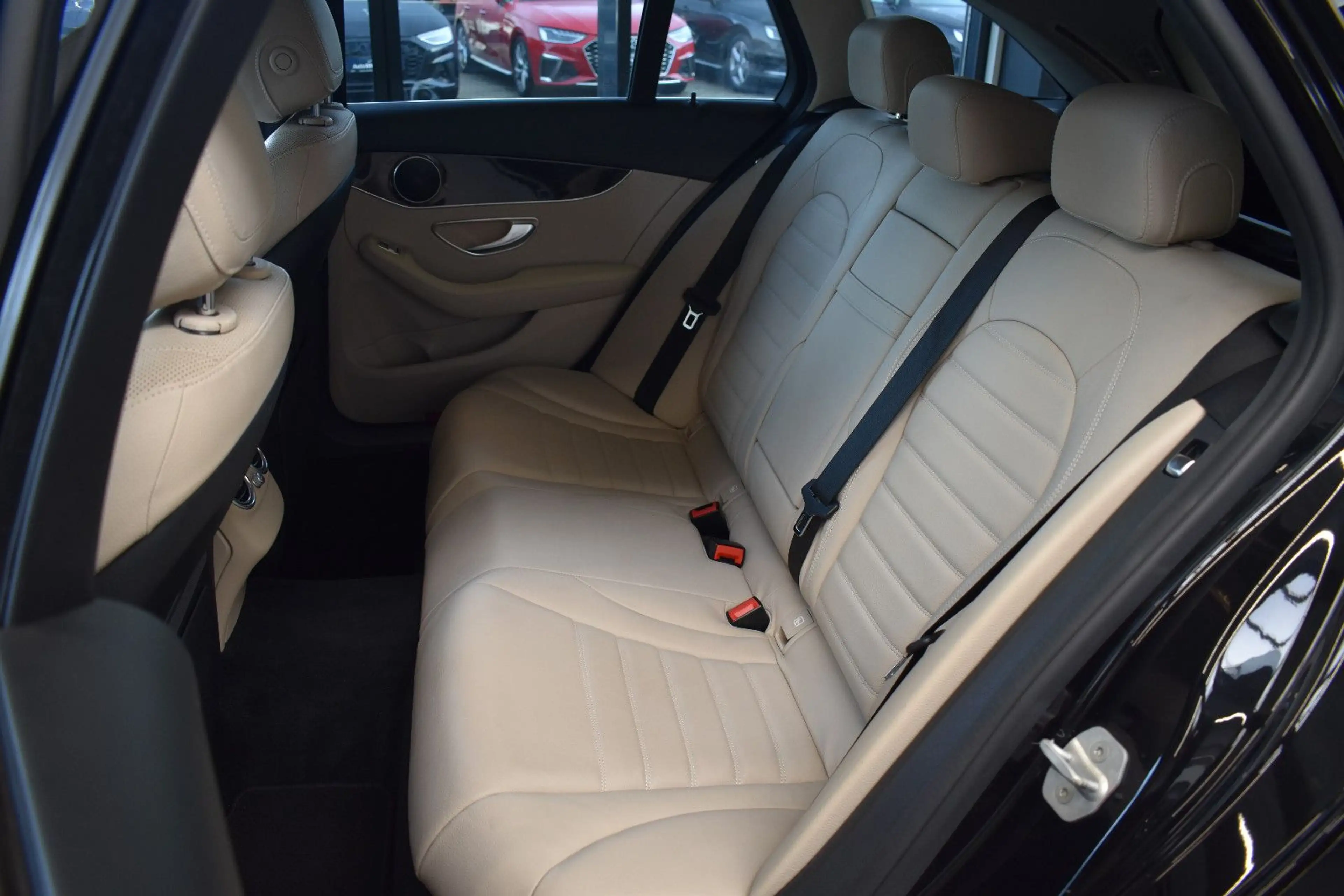 Mercedes-Benz C 220 C220d T Aut. Avantgarde LED~Distronic~Sitzlüftg. — photo 11