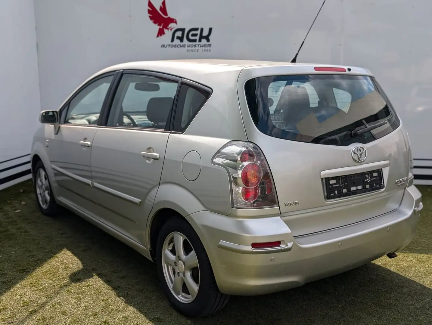 Toyota Corolla Verso 1.8 Sol Automatik 1.Hand! 7-Sitzer Argent - 1