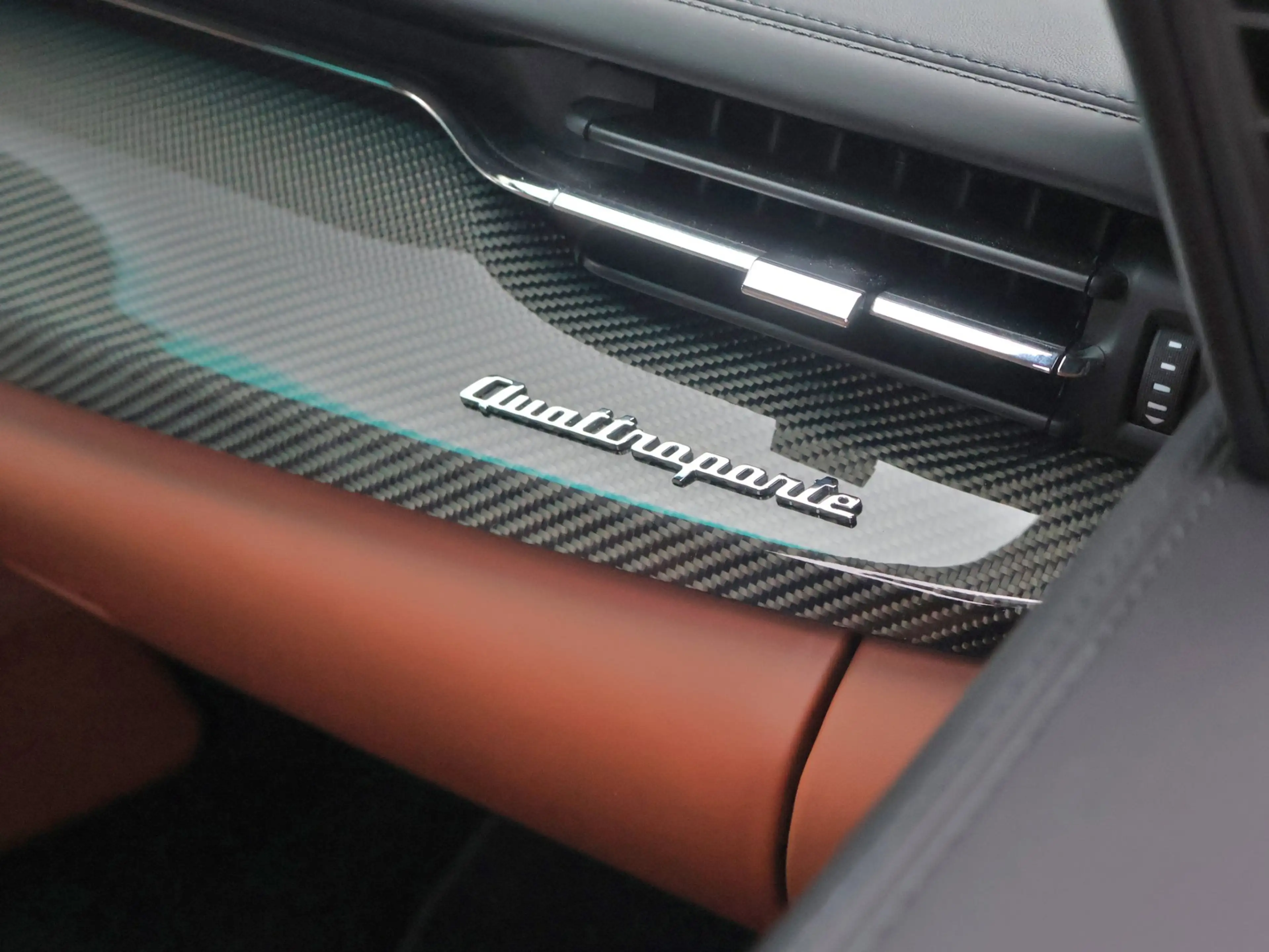Maserati Quattroporte 3.0 S Q4 Schuifdak/Alcantara hemel/21" — photo 12
