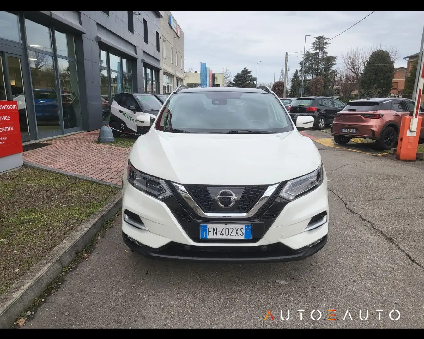 Nissan Qashqai 1.6 dci N-Connecta 2wd 130cv Blanc - 2
