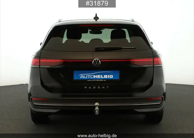 Volkswagen Passat view 4