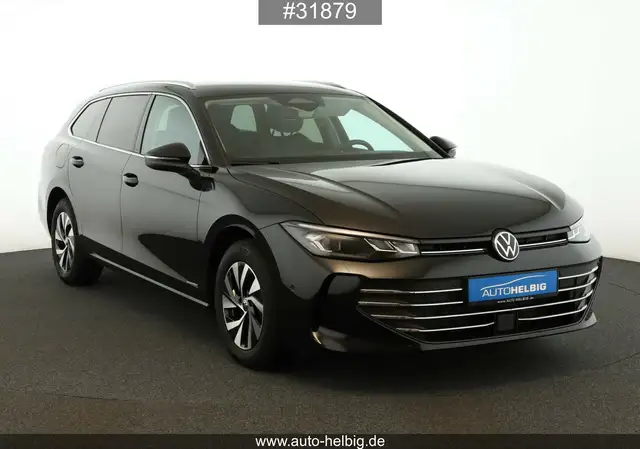 Volkswagen Passat view 8