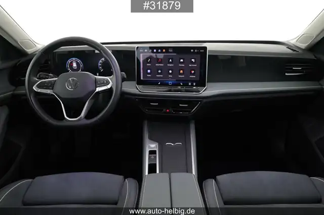 Volkswagen Passat view 14