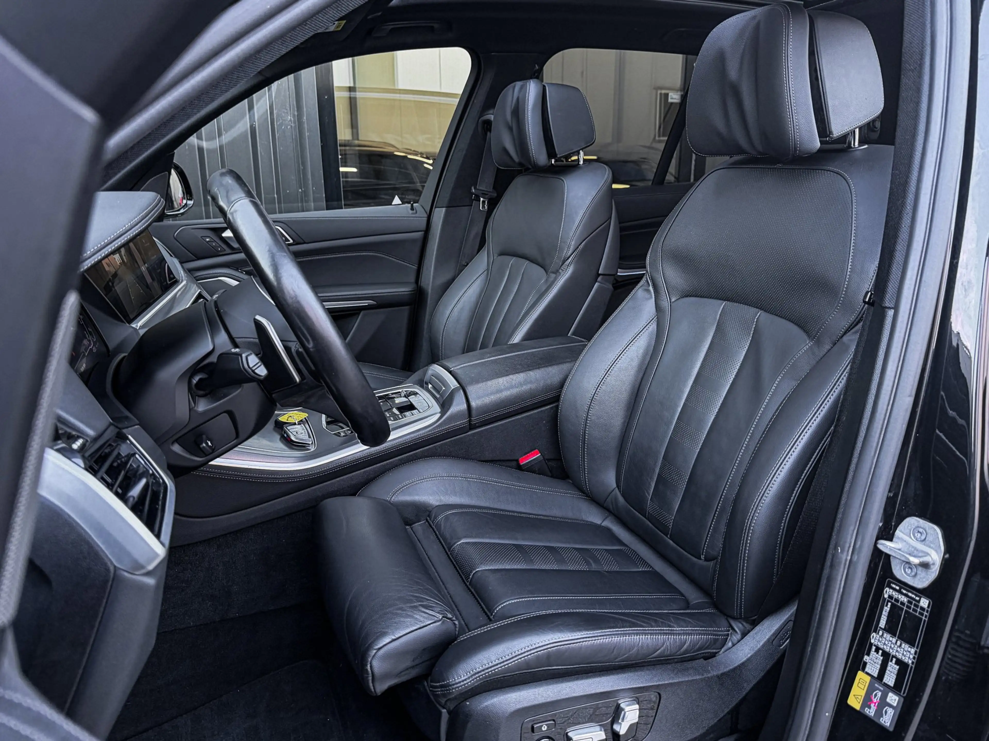 BMW X5 XDrive45e High Executive 3X M-SPORT 89% SOH PANO/T — photo 2