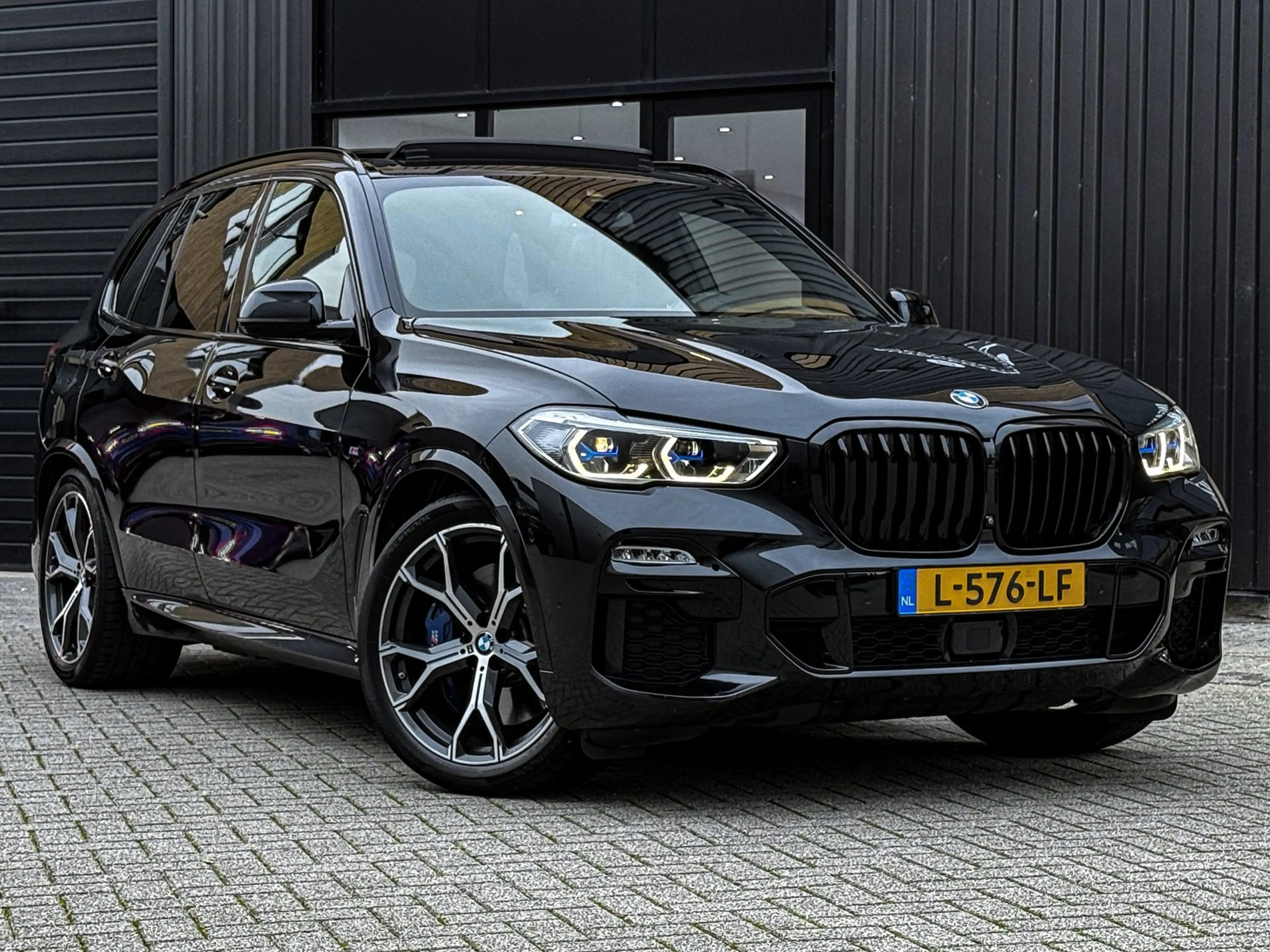 BMW X5 XDrive45e High Executive 3X M-SPORT 89% SOH PANO/T — photo 13