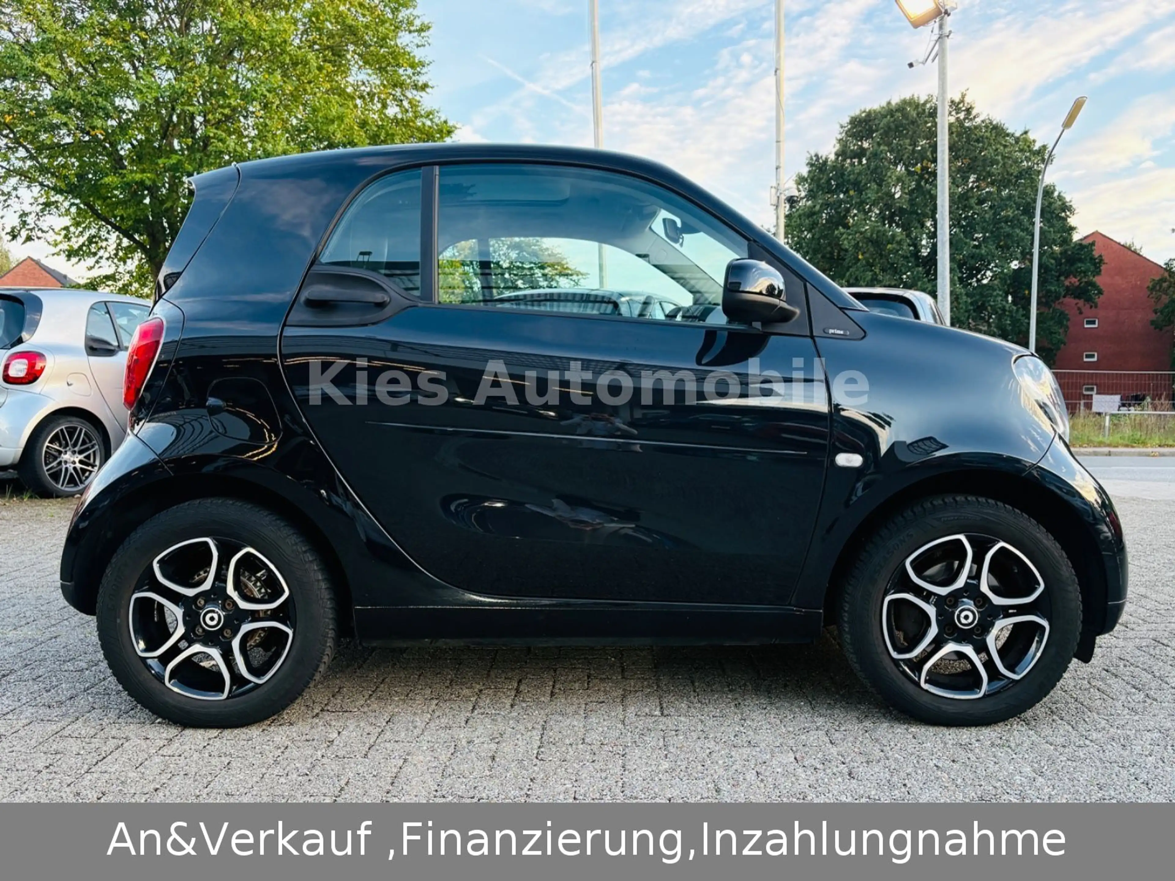 smart forTwo Prime 90Ps AUTOM/LEDER/NAVI/KAMERA/PANO — photo 7