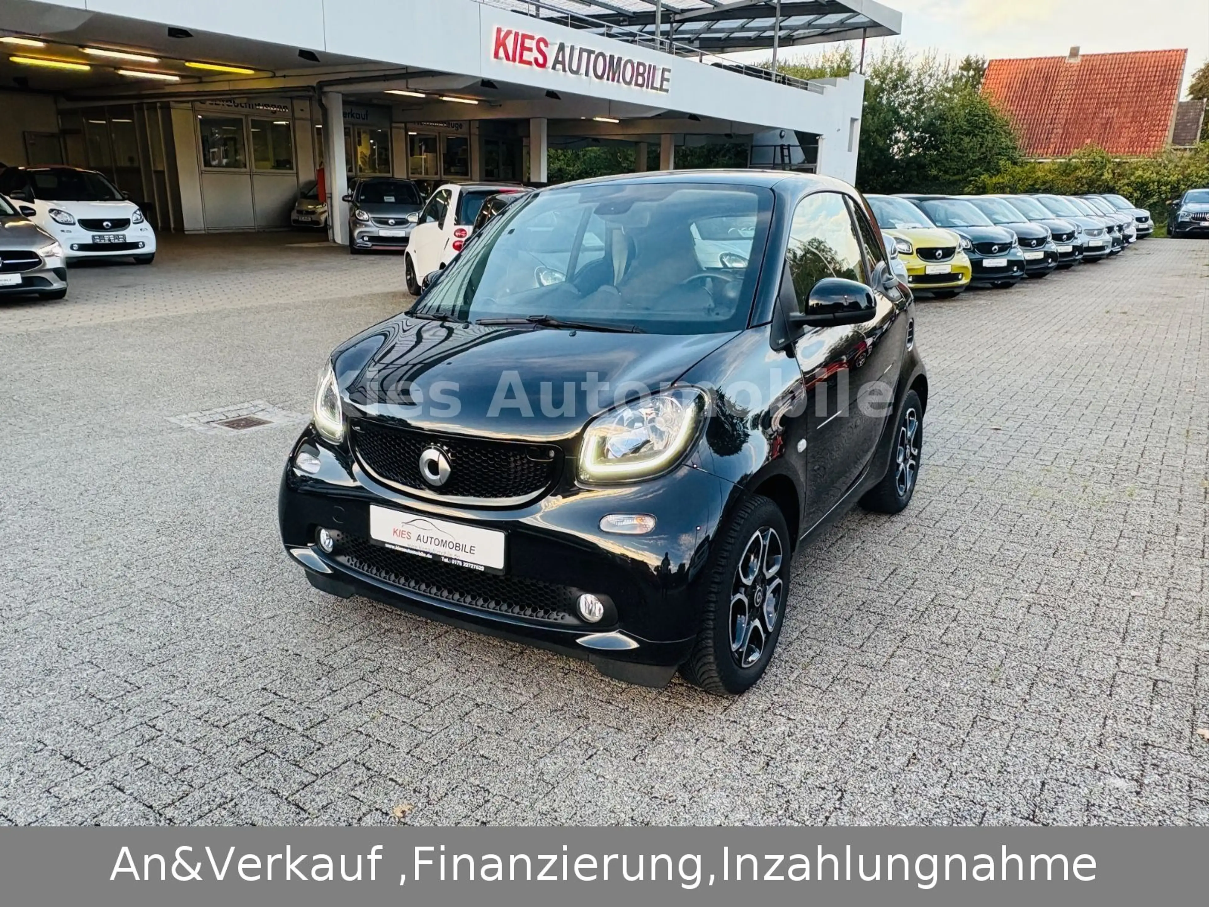 smart forTwo Prime 90Ps AUTOM/LEDER/NAVI/KAMERA/PANO — photo 3
