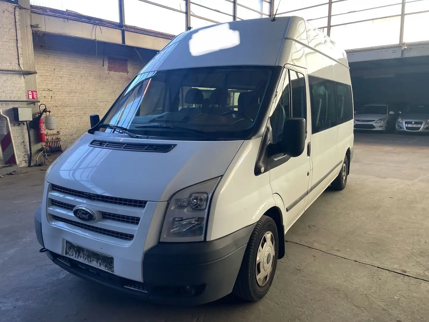 Ford Transit 100 T 300K 2.2 TDCi 2013 185 000 KM 9 ZITPLAATSEN Blanc - 1